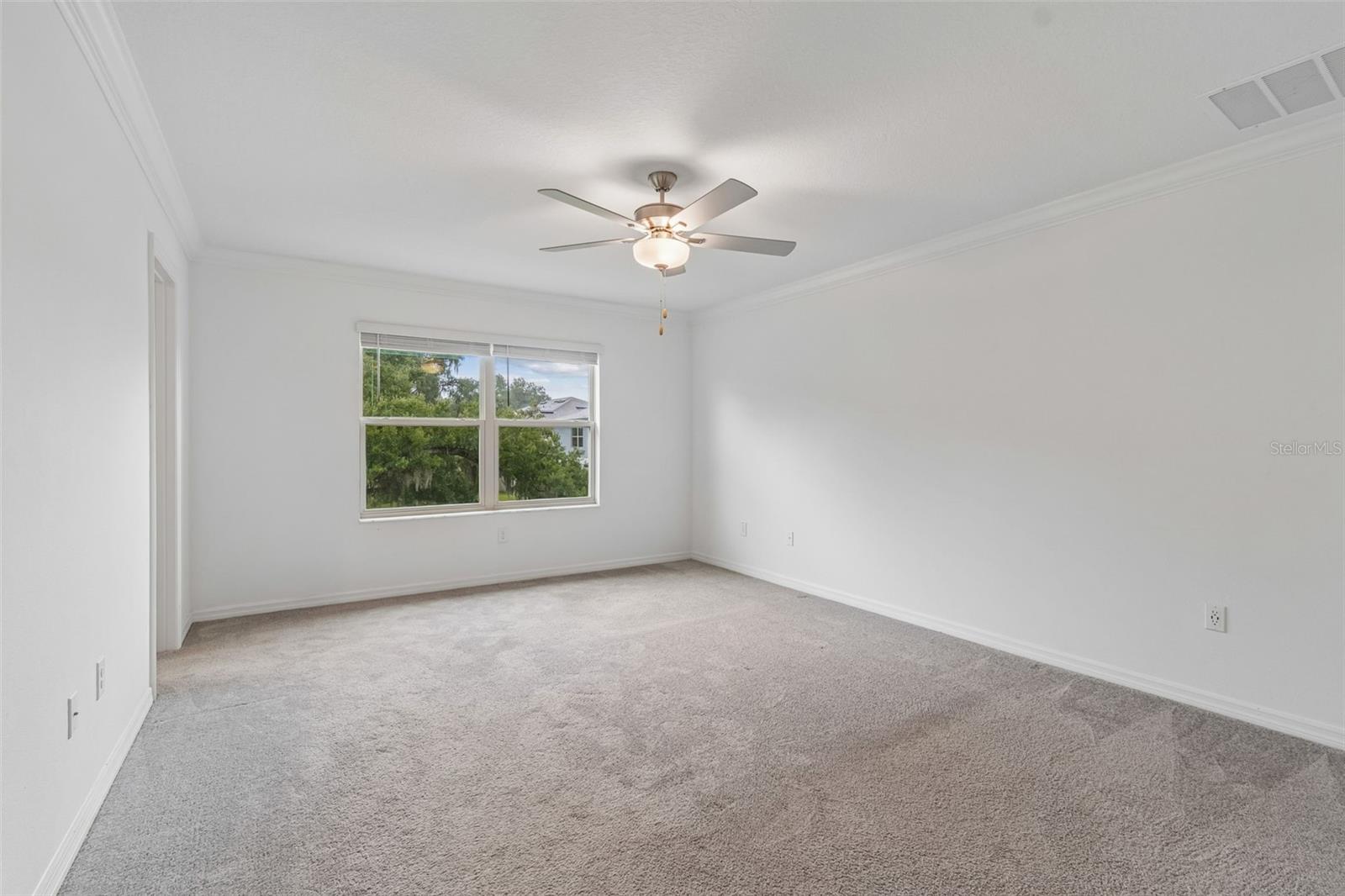 TOWNES/VERIDIAN - Residential Lease