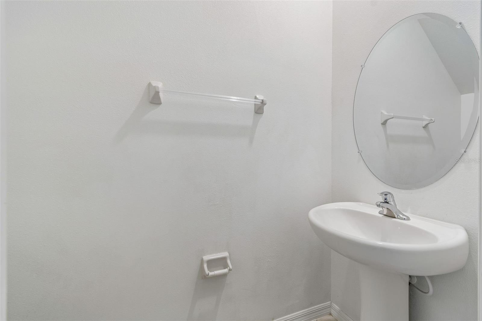 TOWNES/VERIDIAN - Residential Lease