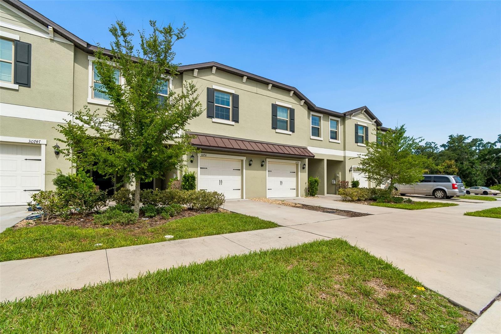 TOWNES/VERIDIAN - Residential Lease