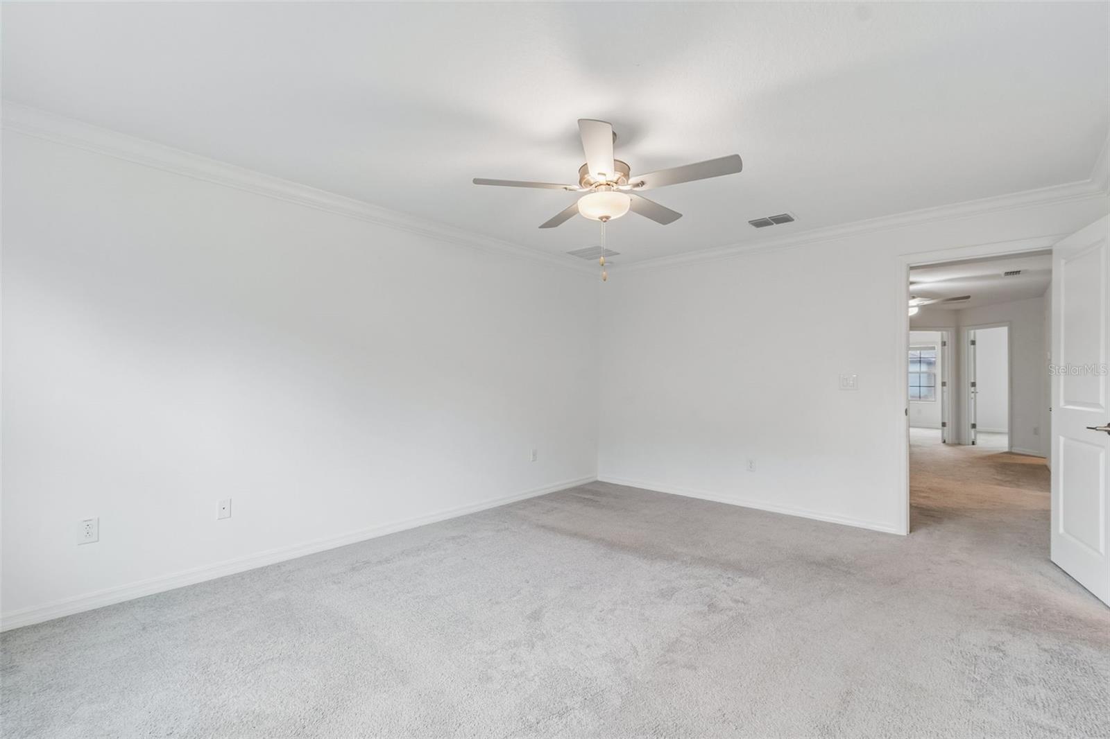 TOWNES/VERIDIAN - Residential Lease