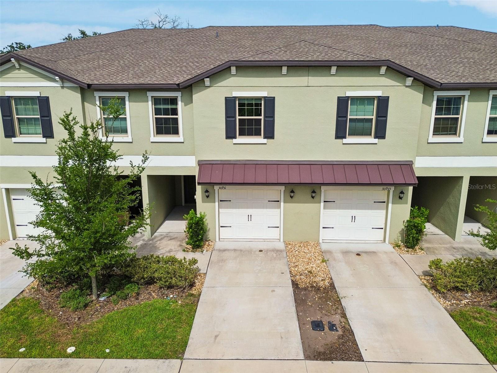 TOWNES/VERIDIAN - Residential Lease