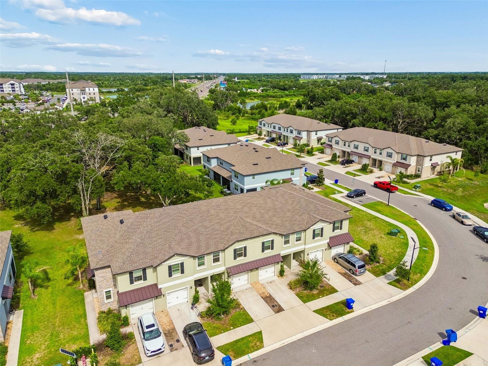 TOWNES/VERIDIAN - Residential Lease