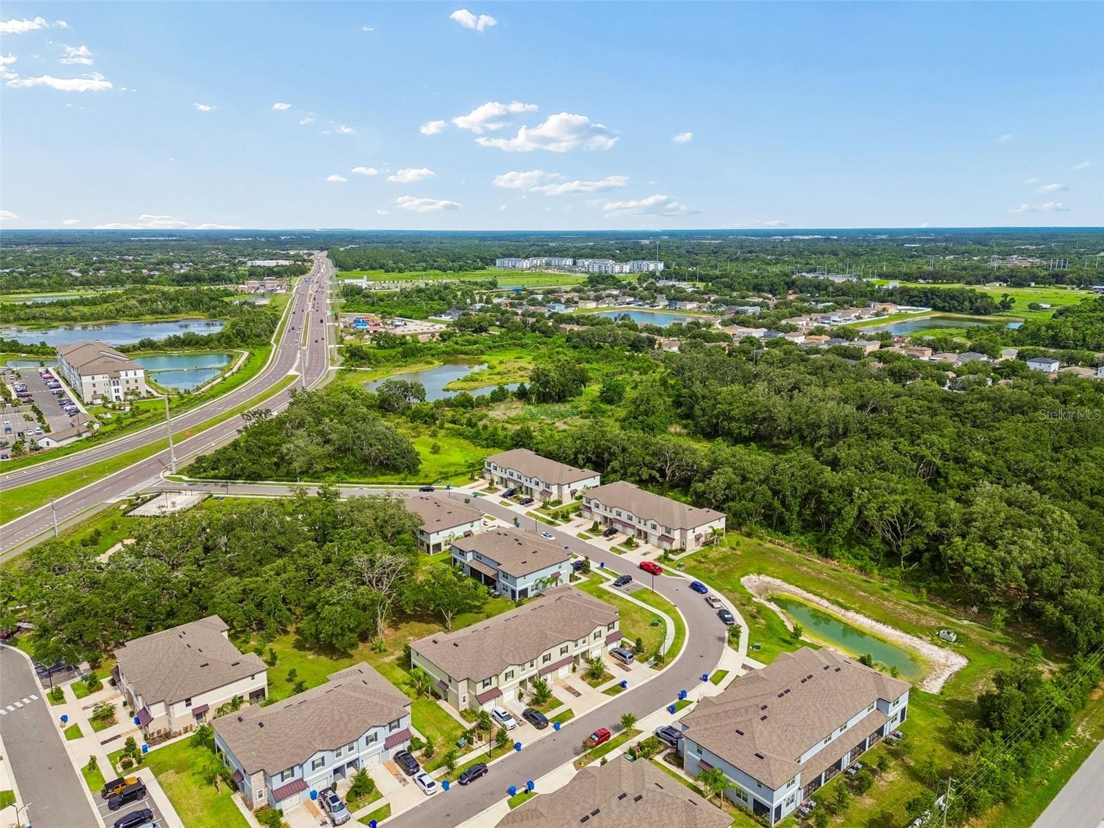 TOWNES/VERIDIAN - Residential Lease
