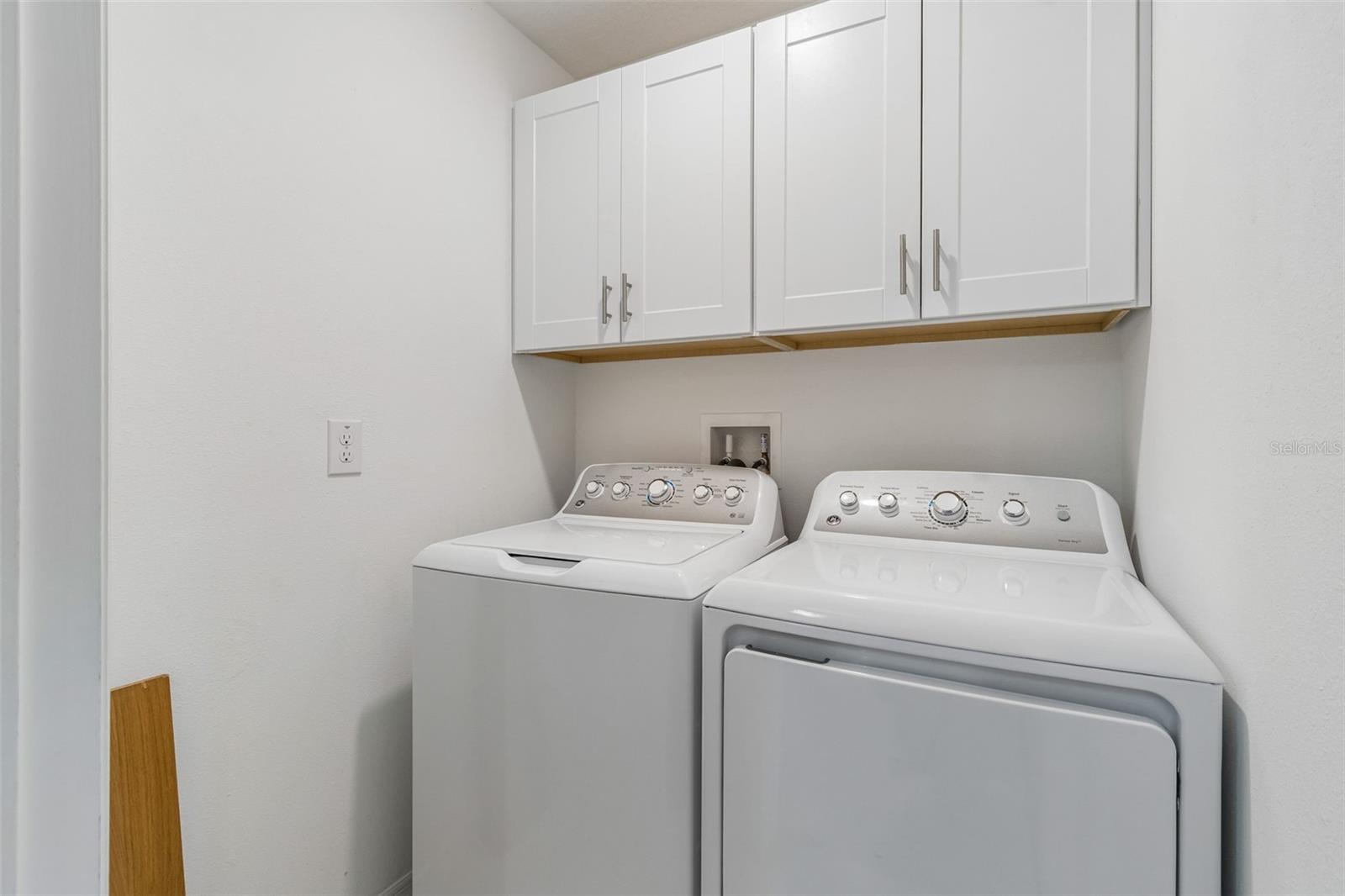 TOWNES/VERIDIAN - Residential Lease
