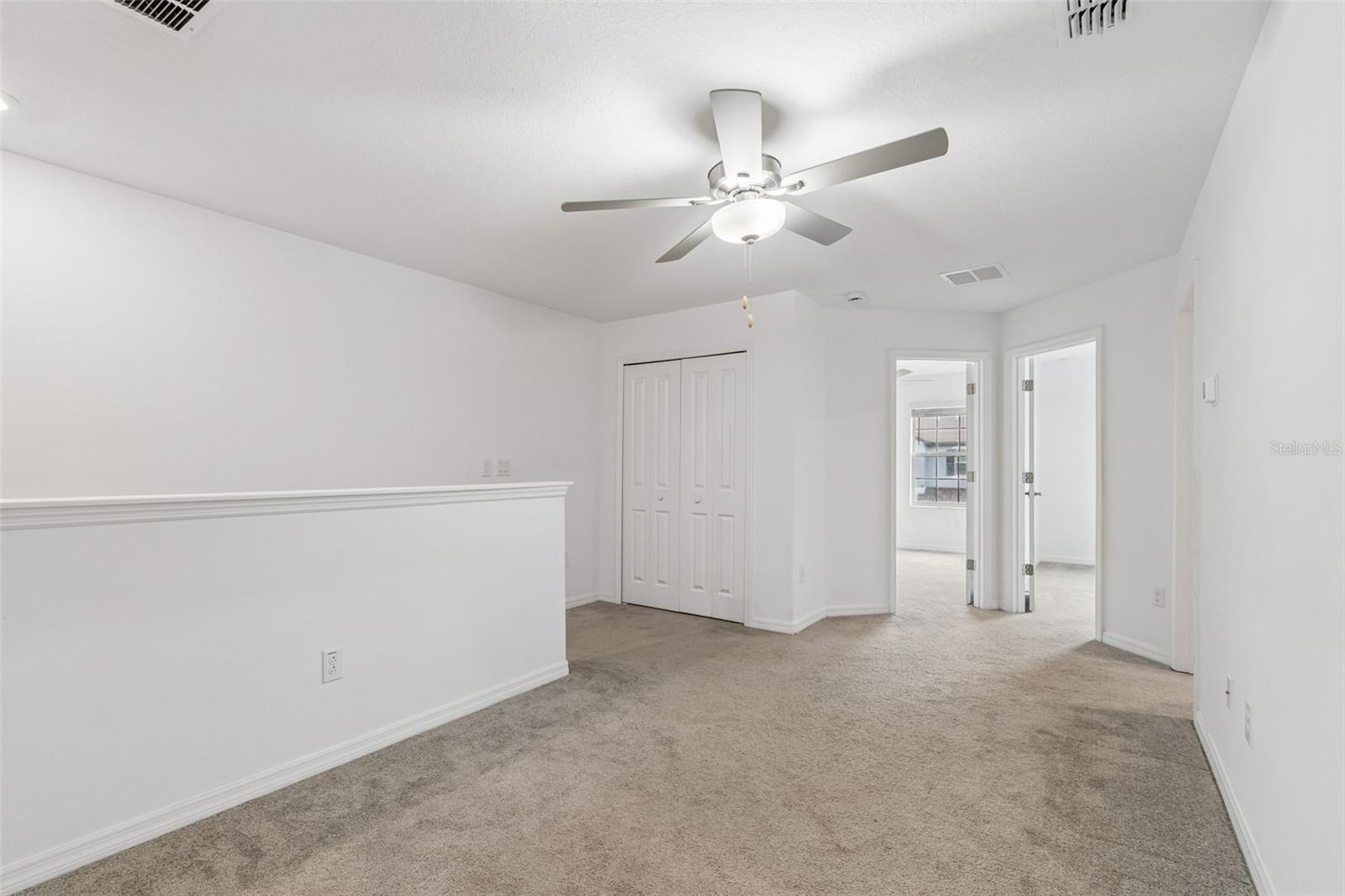 TOWNES/VERIDIAN - Residential Lease