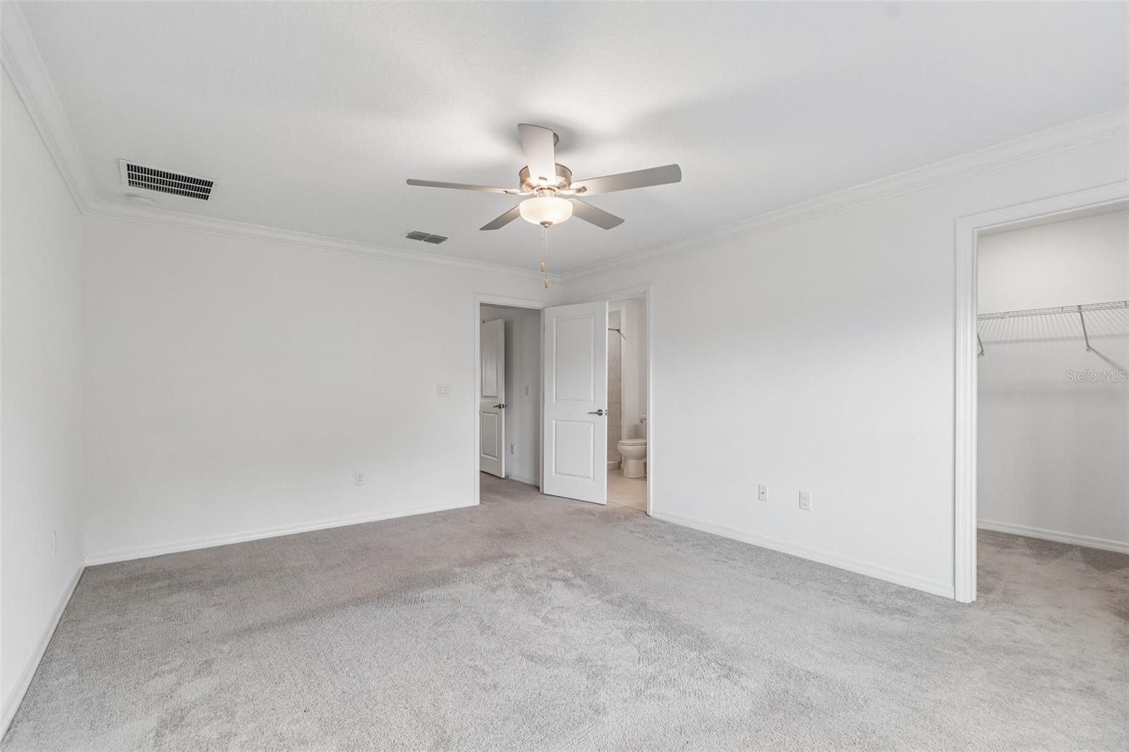 TOWNES/VERIDIAN - Residential Lease