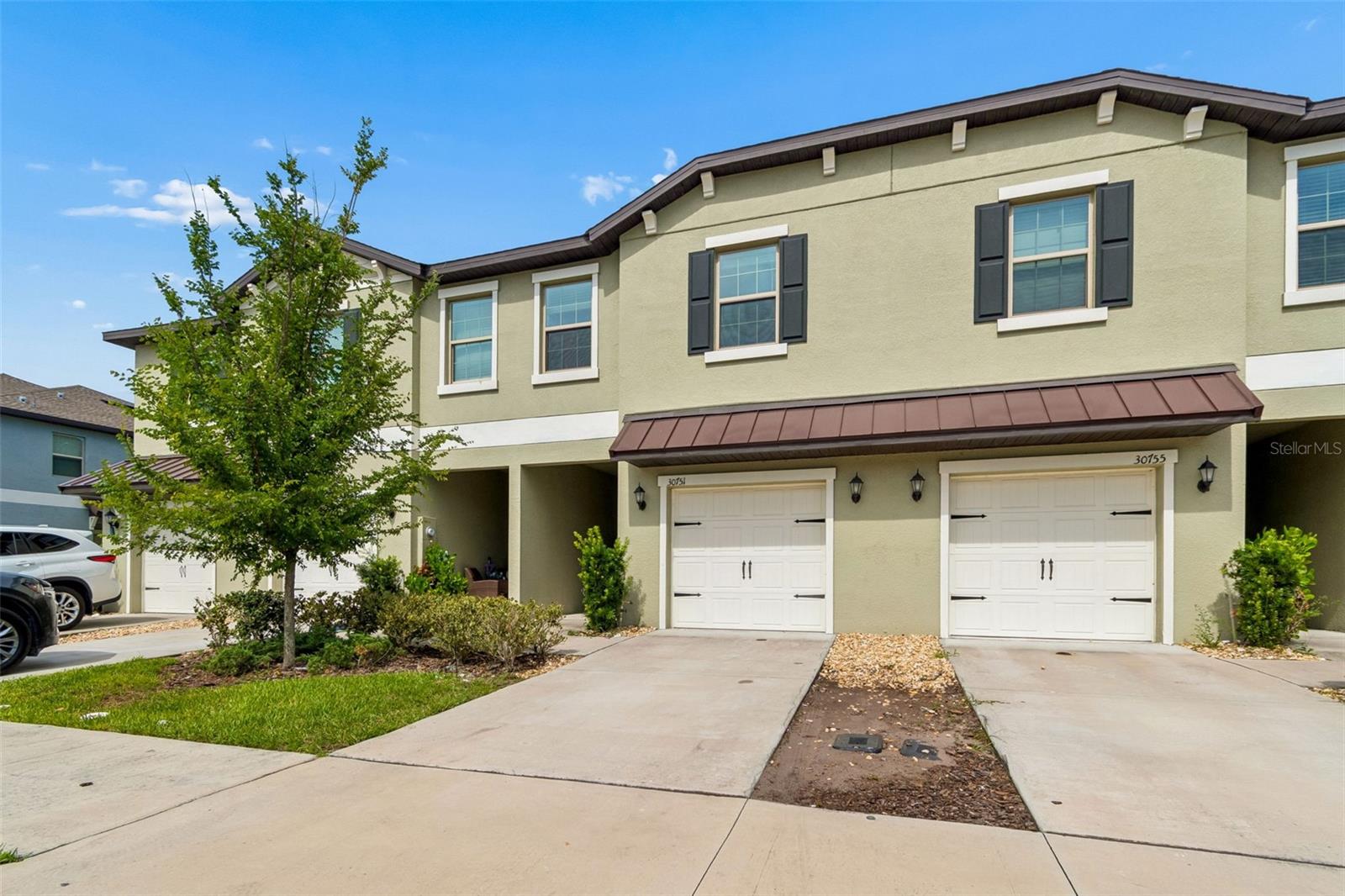 TOWNES/VERIDIAN - Residential Lease