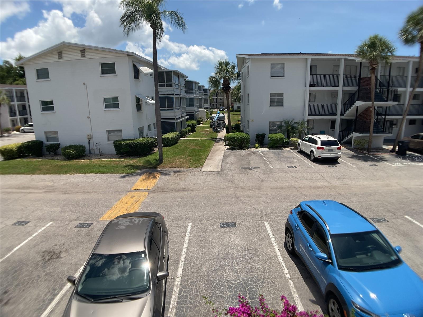 THE THIRD BAYSHORE - Residential