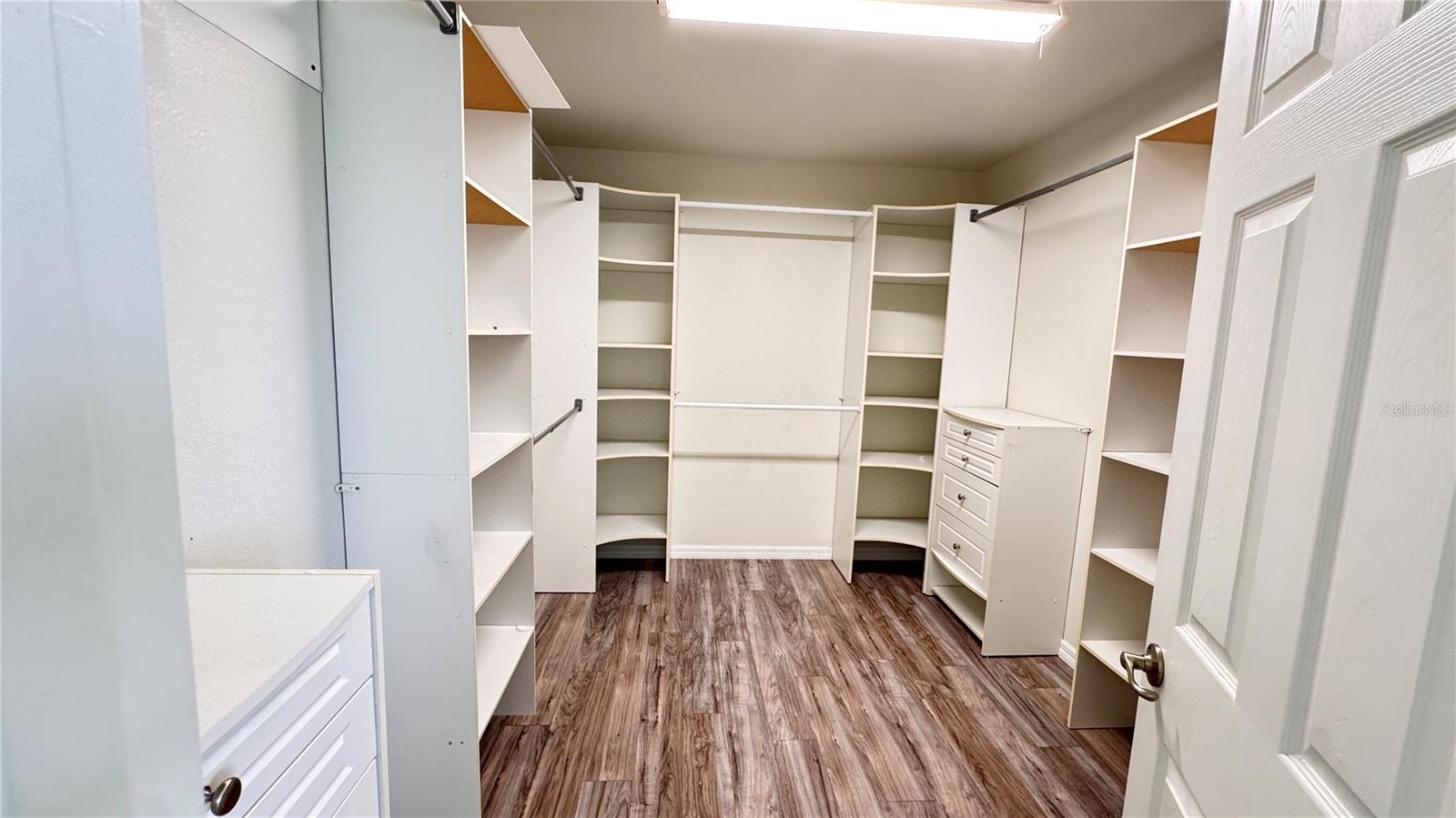 EAGLE CRK PH 01A - Residential Lease