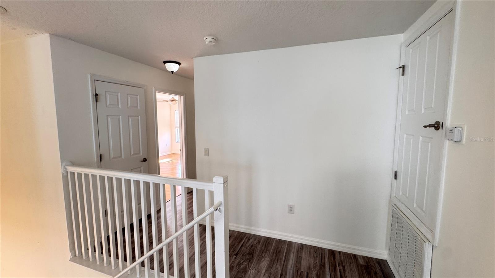 EAGLE CRK PH 01A - Residential Lease