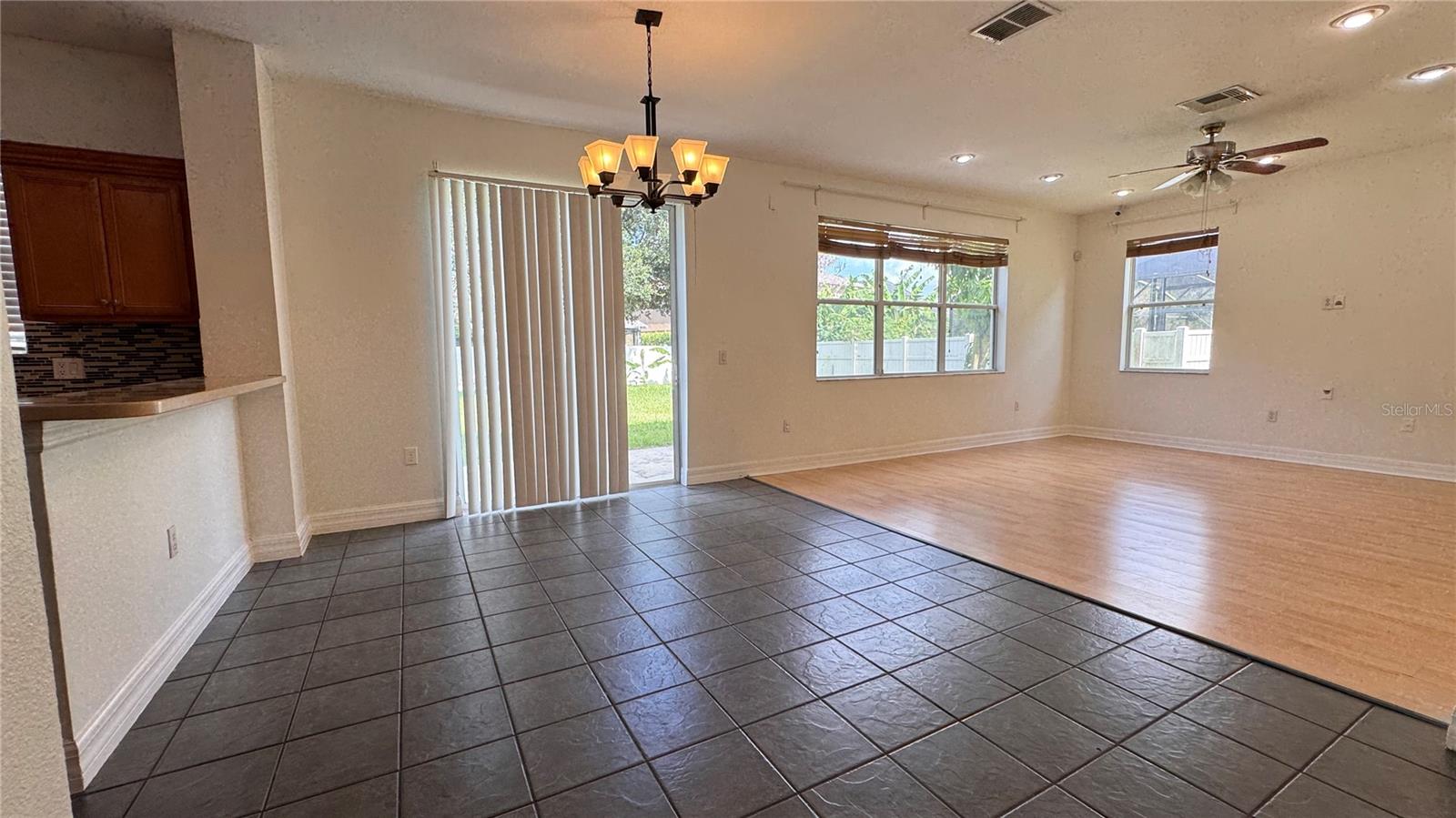 EAGLE CRK PH 01A - Residential Lease