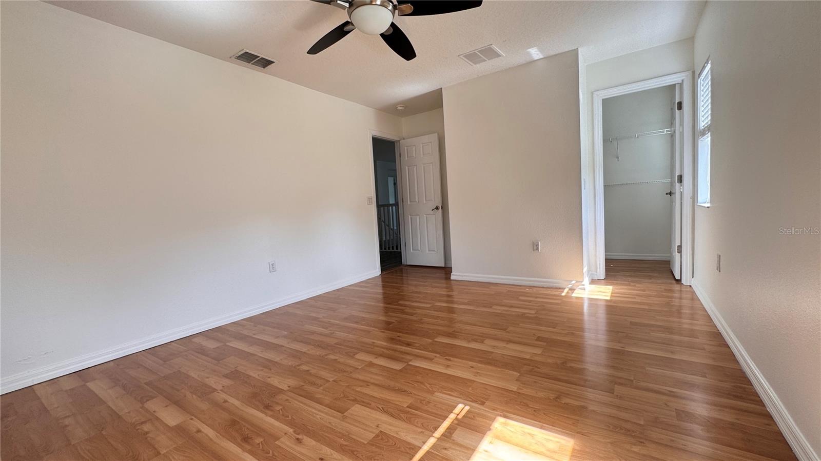 EAGLE CRK PH 01A - Residential Lease