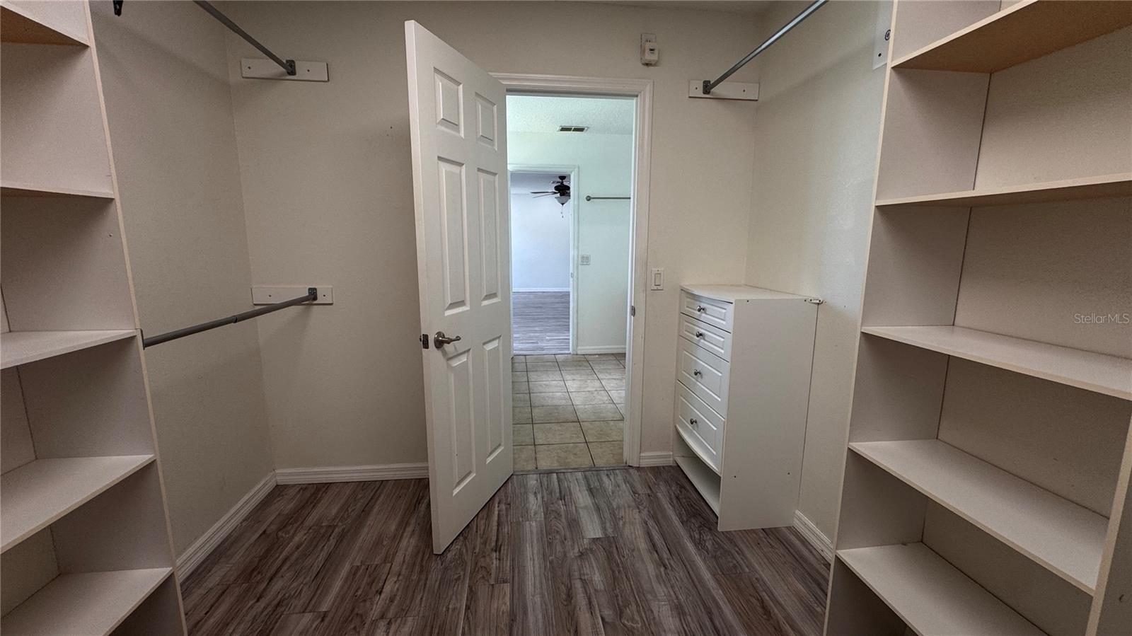 EAGLE CRK PH 01A - Residential Lease