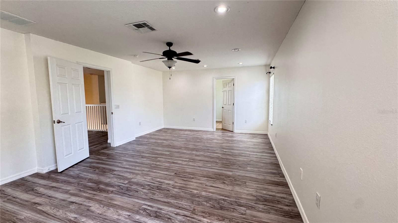 EAGLE CRK PH 01A - Residential Lease