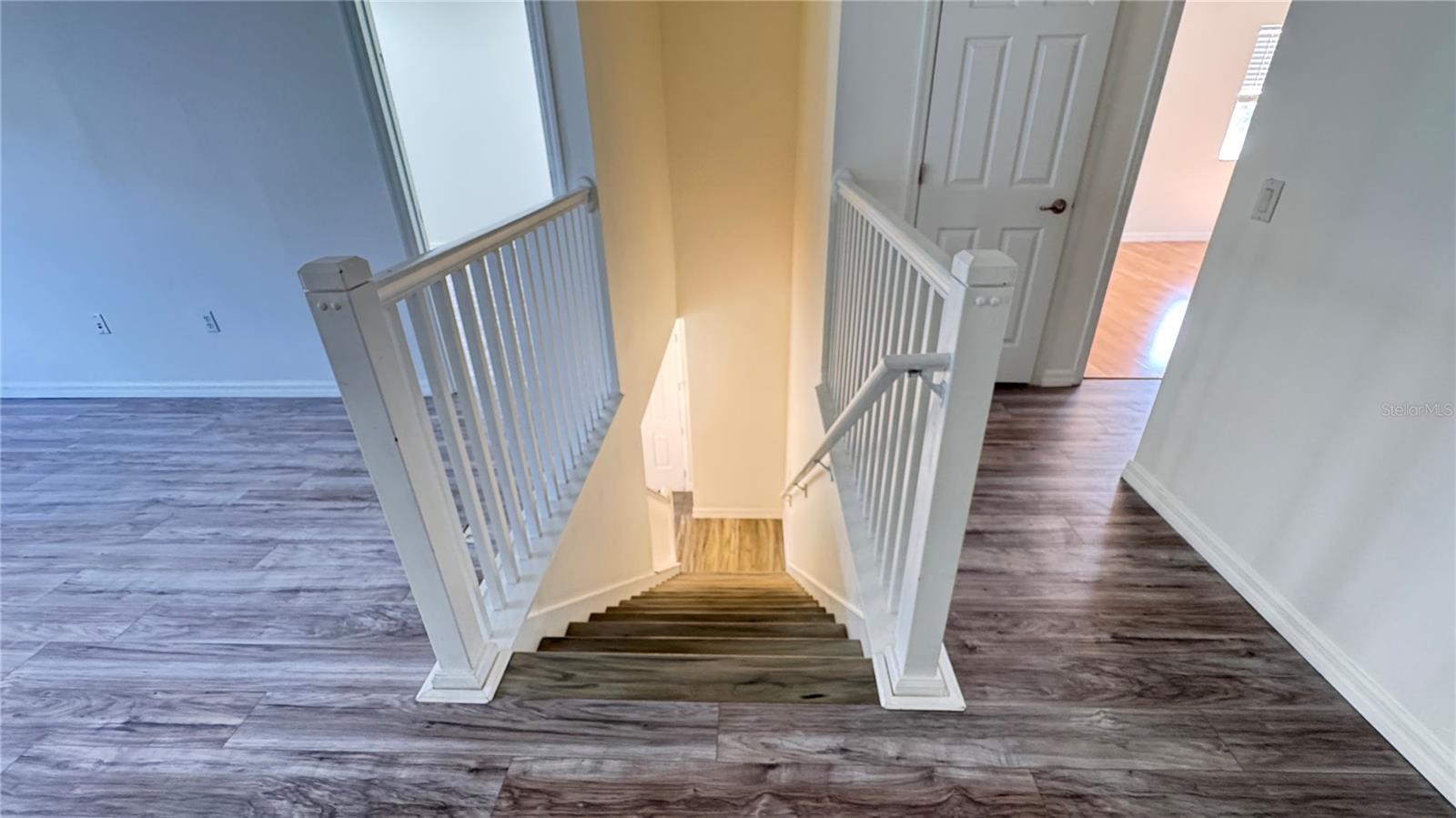 EAGLE CRK PH 01A - Residential Lease