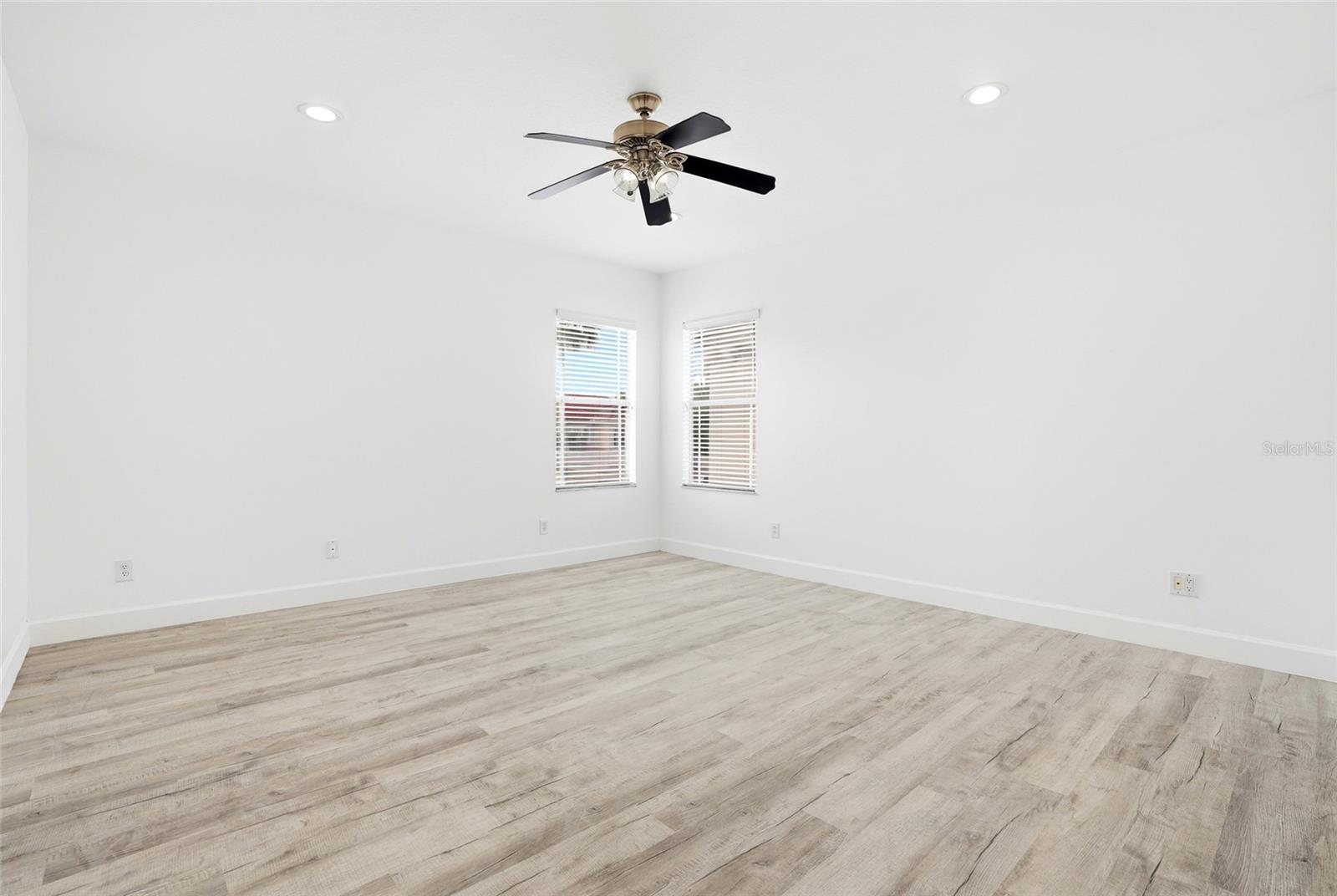 WATERCHASE PH 1 - Residential
