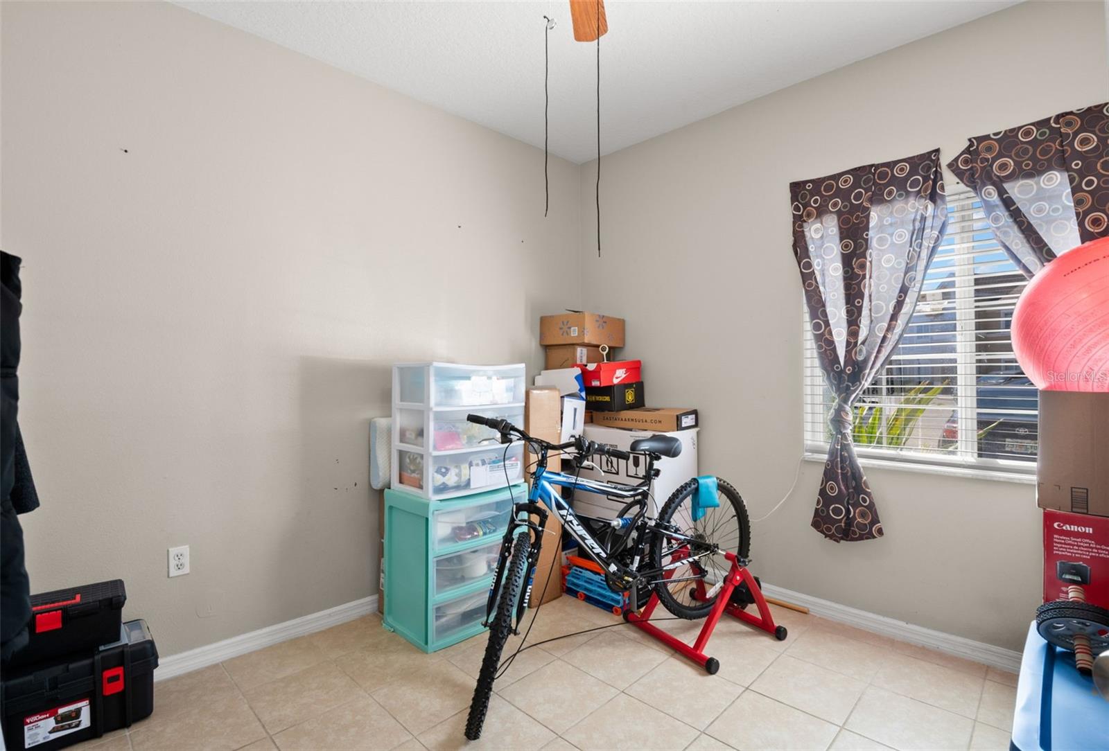 VILLAGES OF BLOOMINGDALE CONDO - Residential