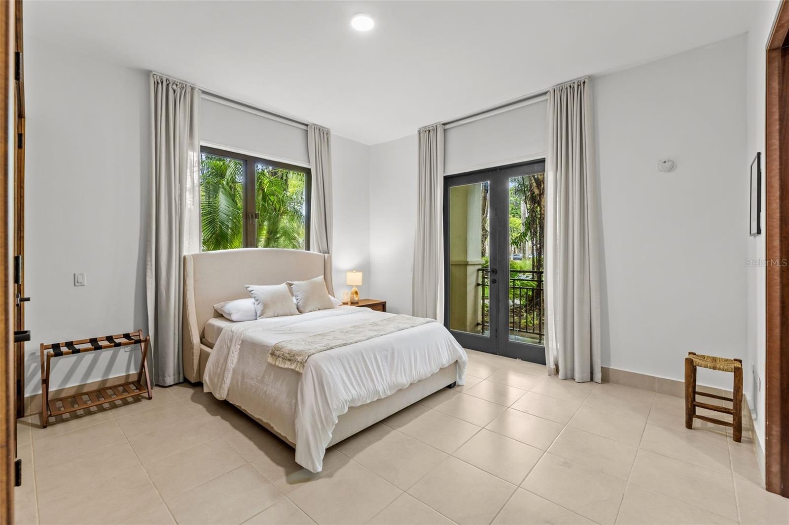 BAHÍA BEACH RESORT - Residential Lease