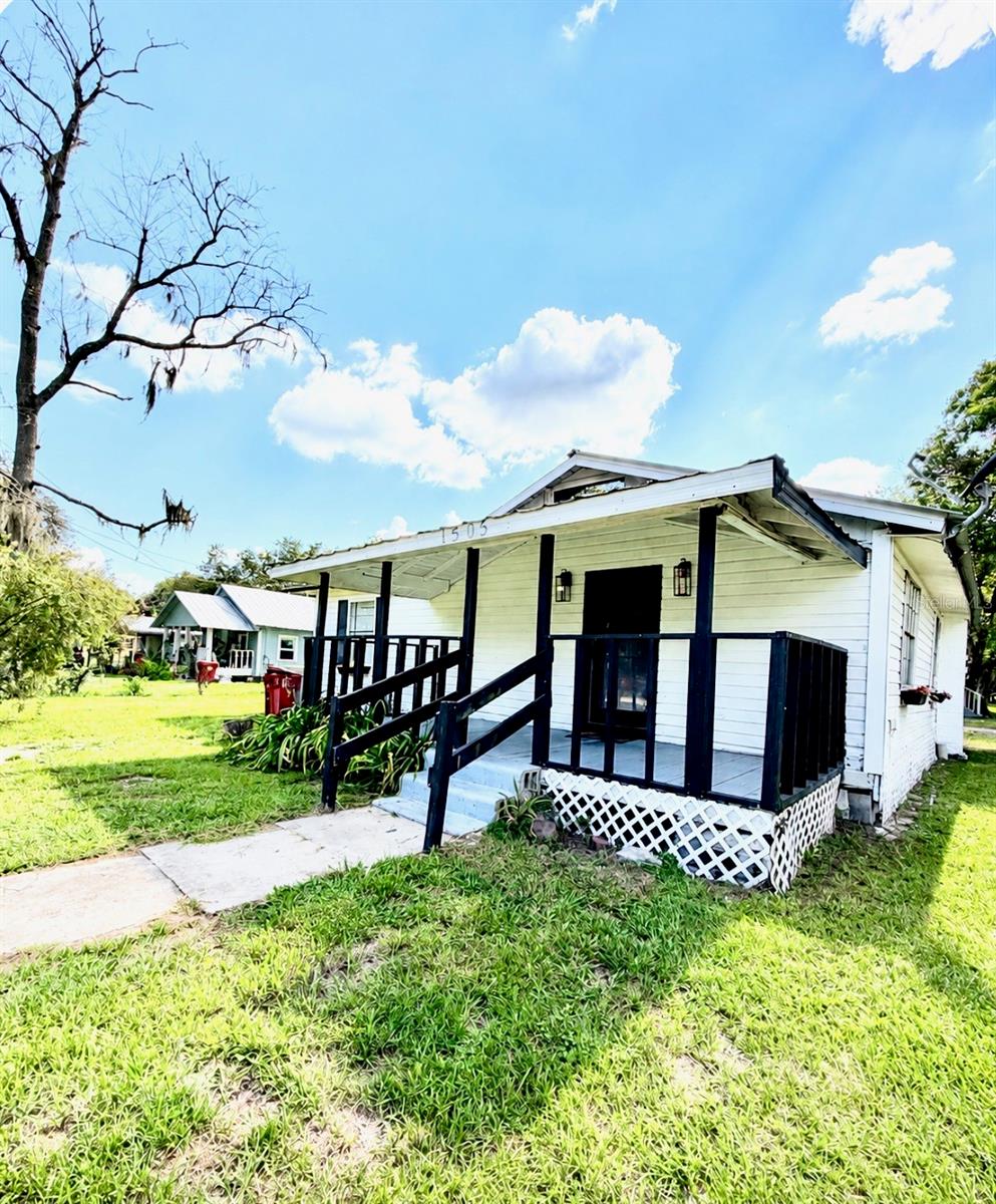 DIXIE GARDENS - Residential