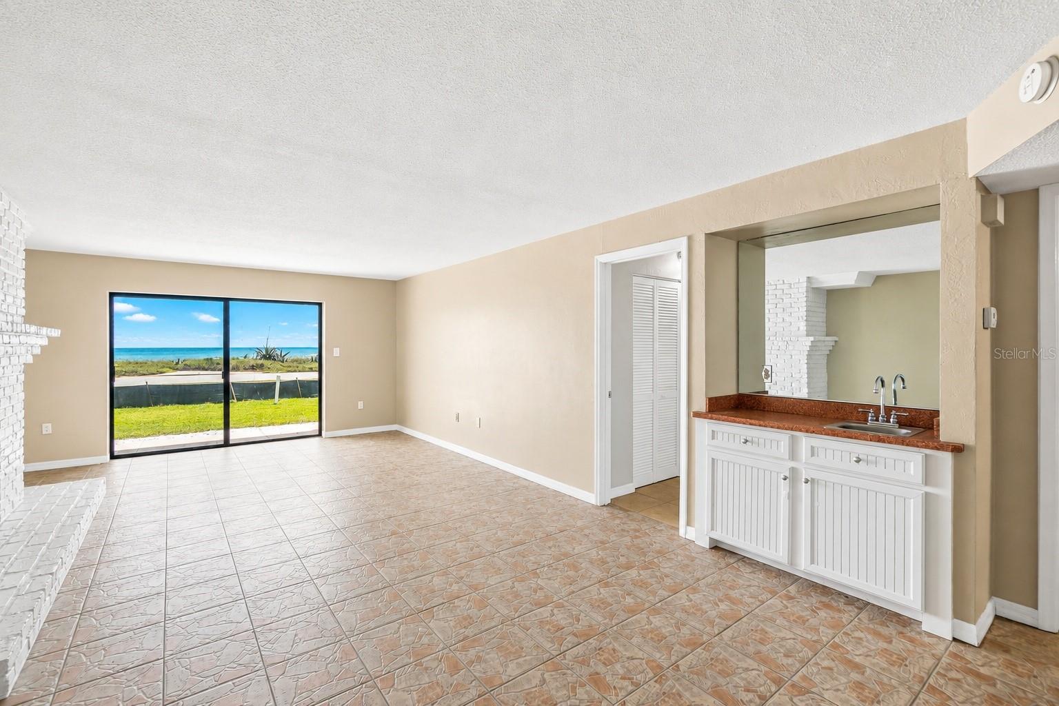 OCEANAIRE CONDO/ORMOND/SEA - Residential