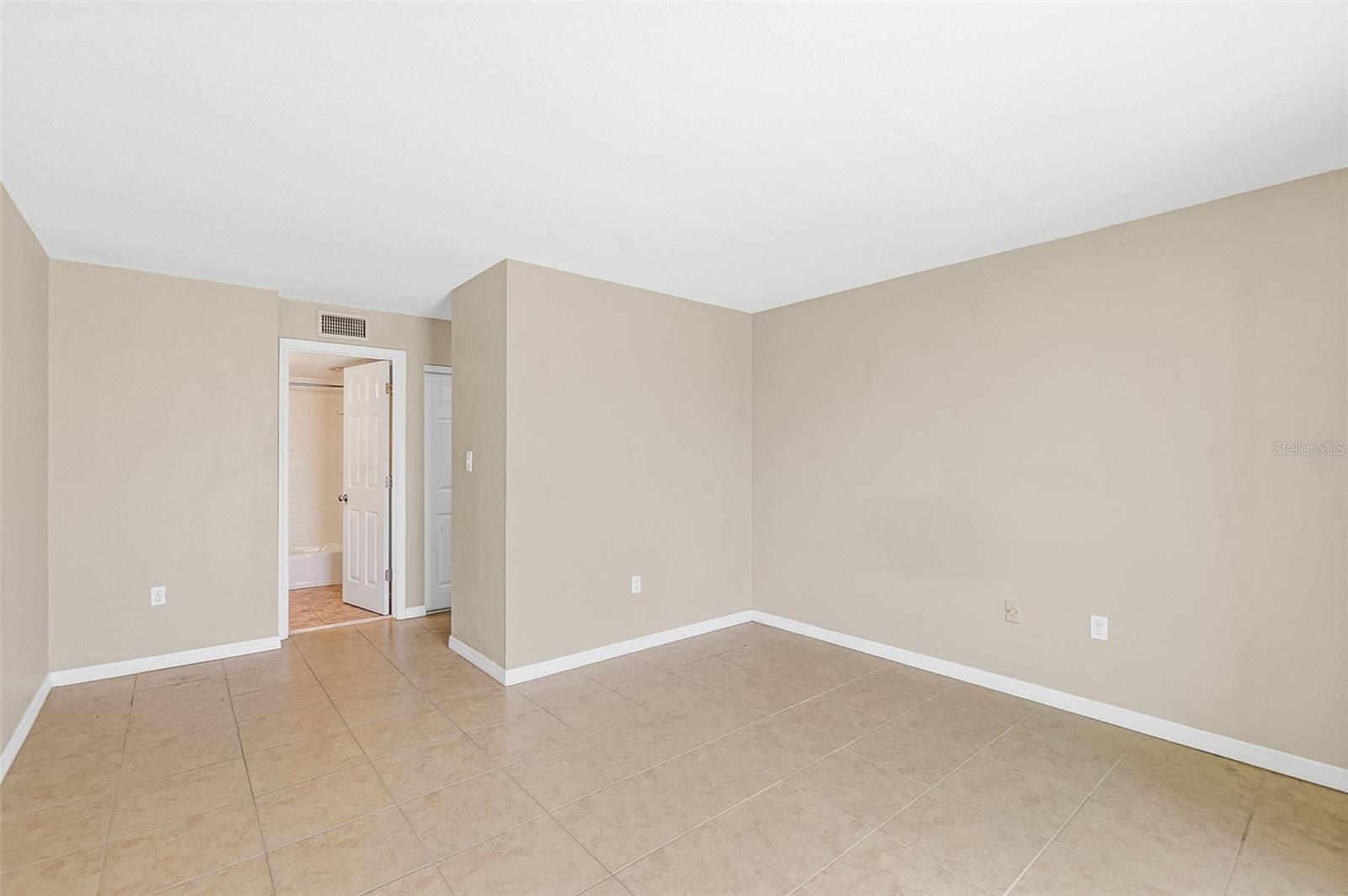 OCEANAIRE CONDO/ORMOND/SEA - Residential