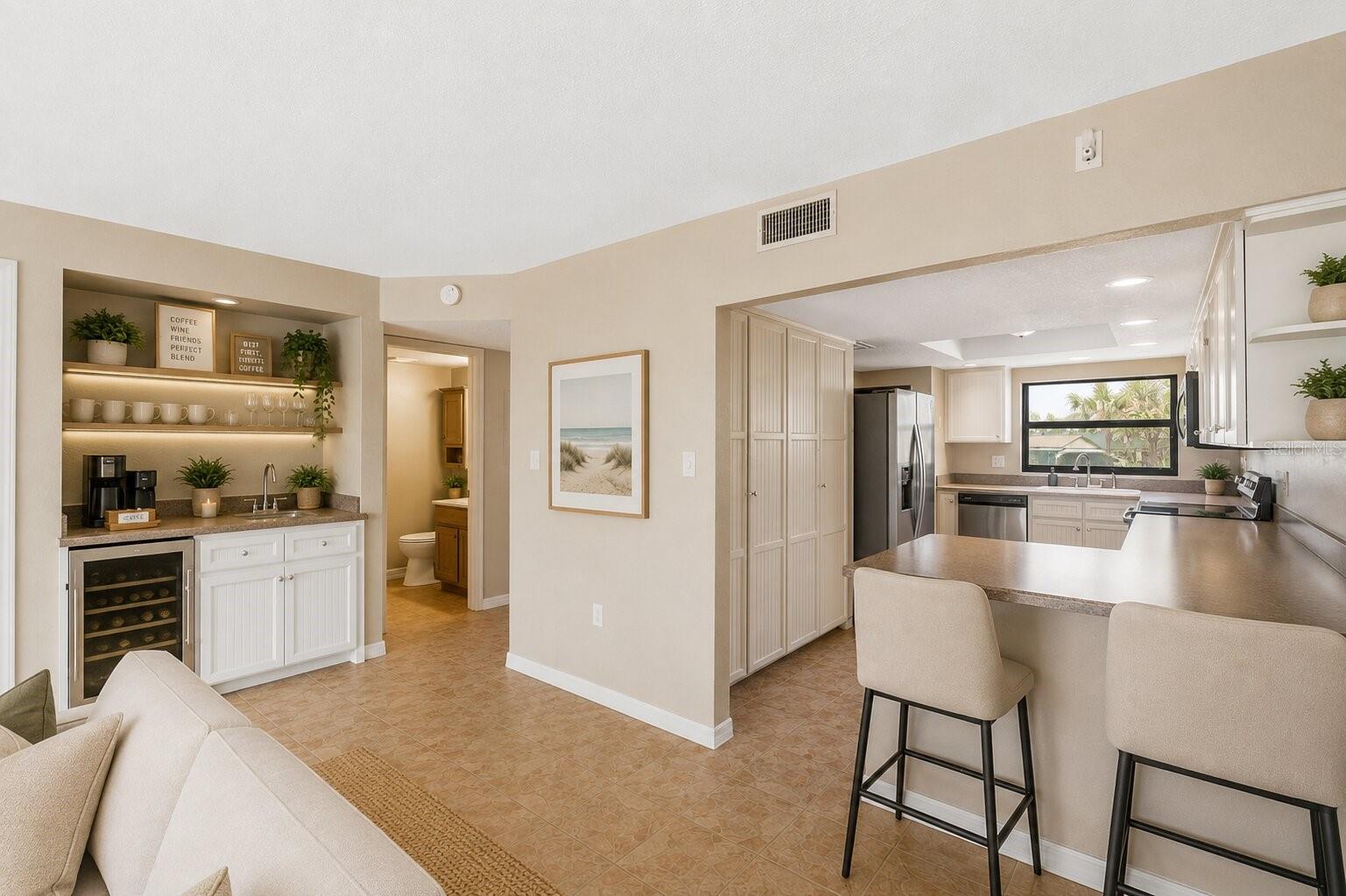 OCEANAIRE CONDO/ORMOND/SEA - Residential
