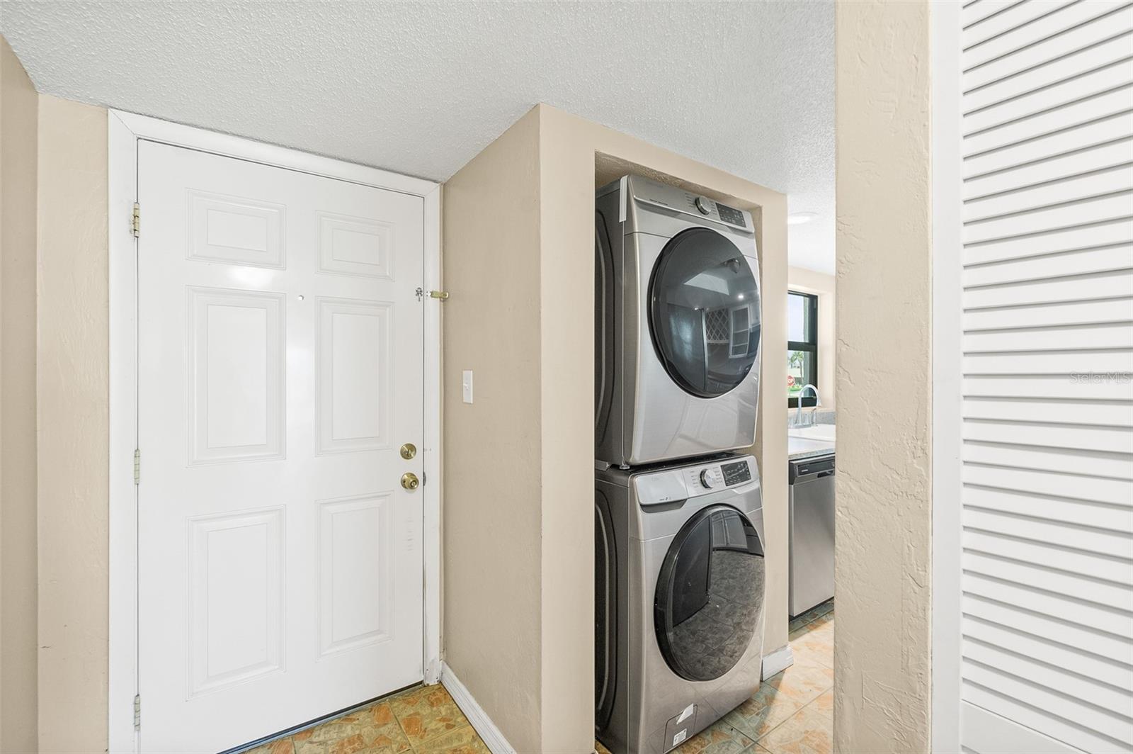 OCEANAIRE CONDO/ORMOND/SEA - Residential
