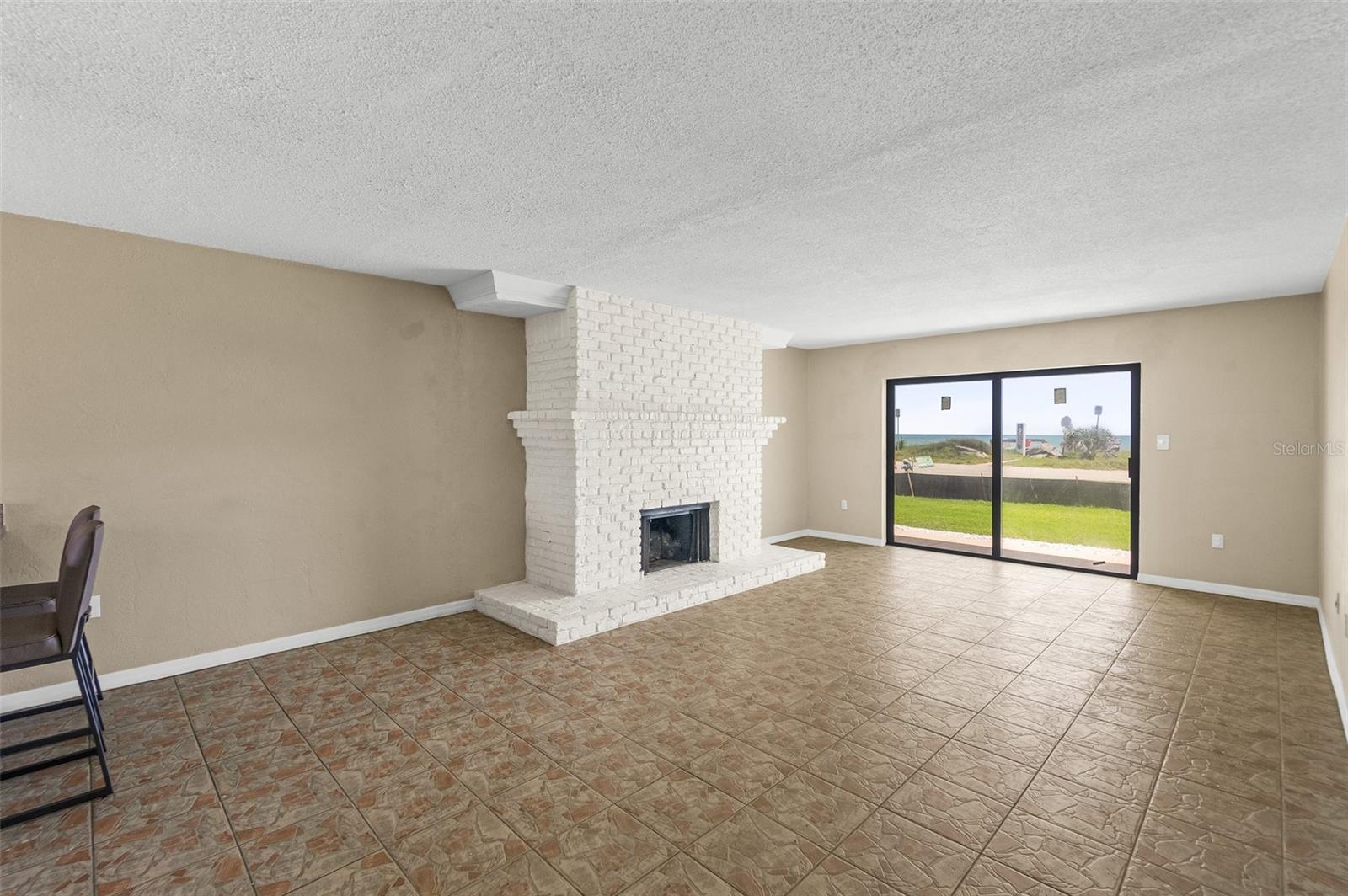 OCEANAIRE CONDO/ORMOND/SEA - Residential