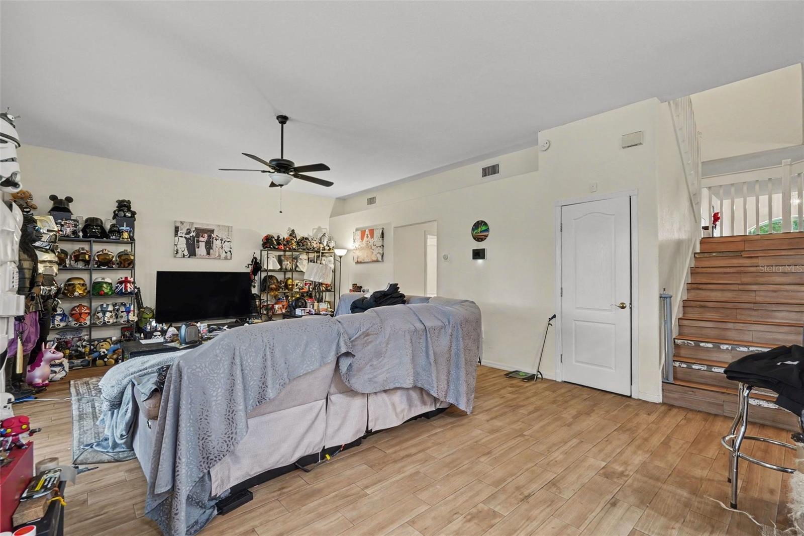 TAMPA PALMS 2C UNIT 2 - Residential