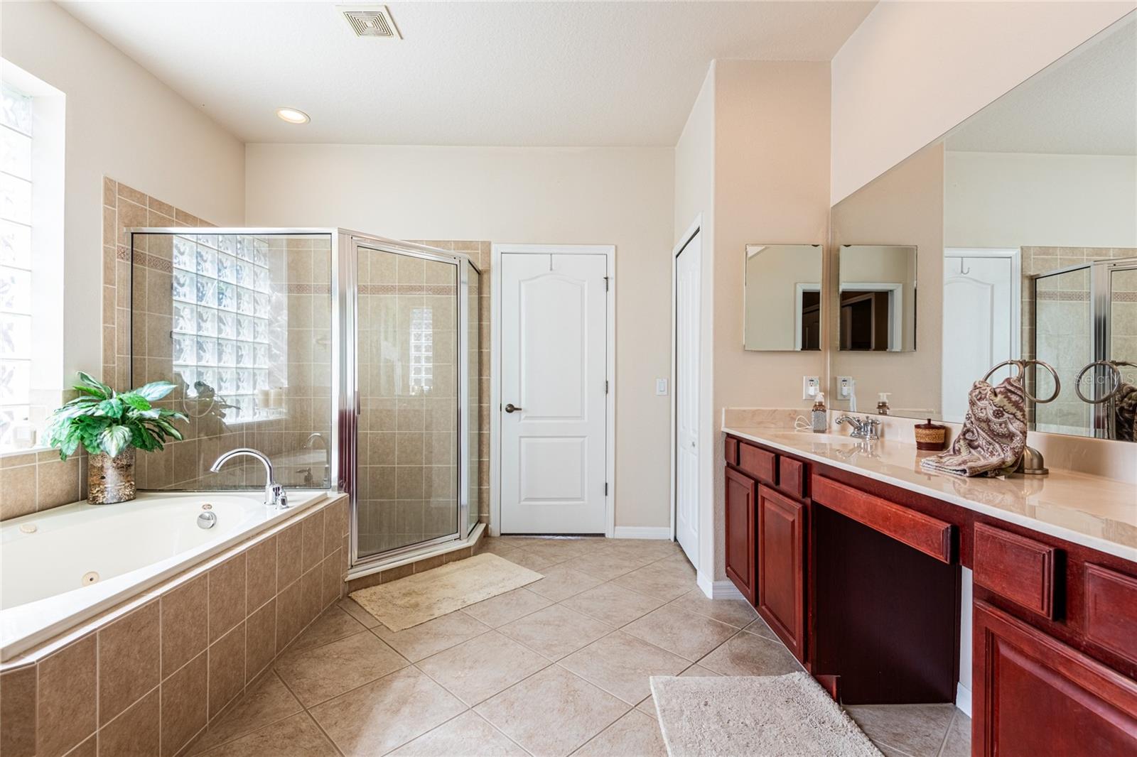 SUNCOAST LAKES PH 2 - Residential