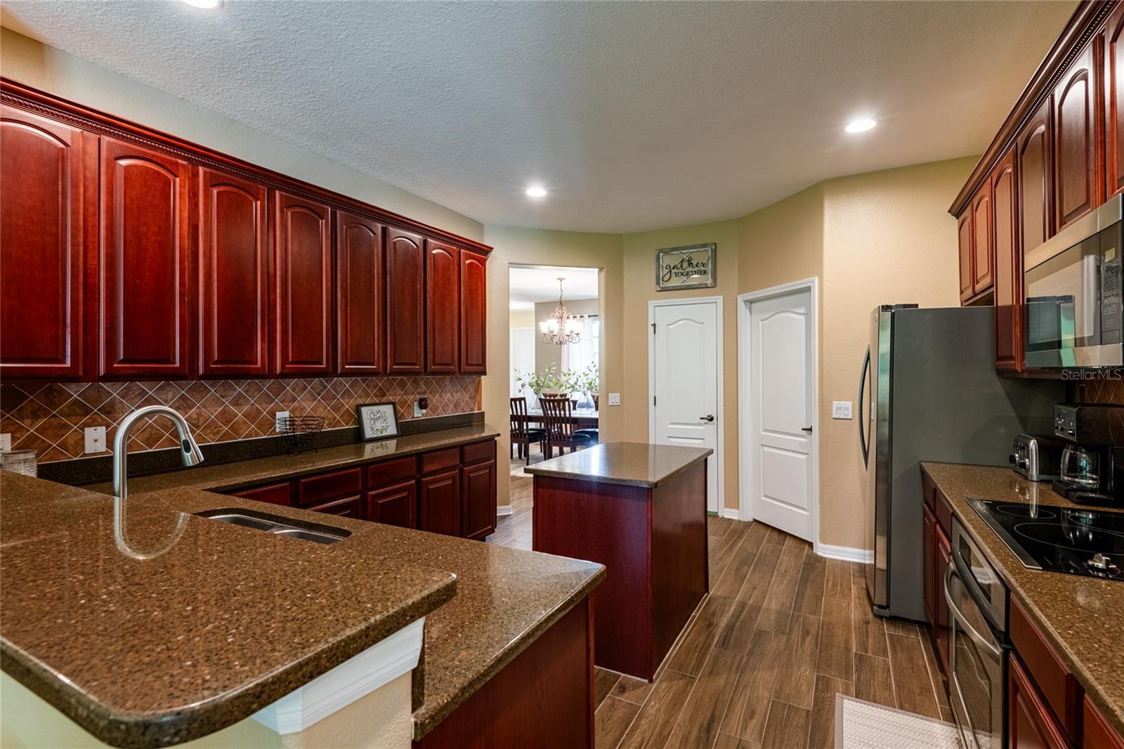 SUNCOAST LAKES PH 2 - Residential