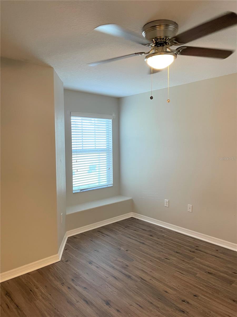 AUTUMNWOOD GROVE - Residential Lease