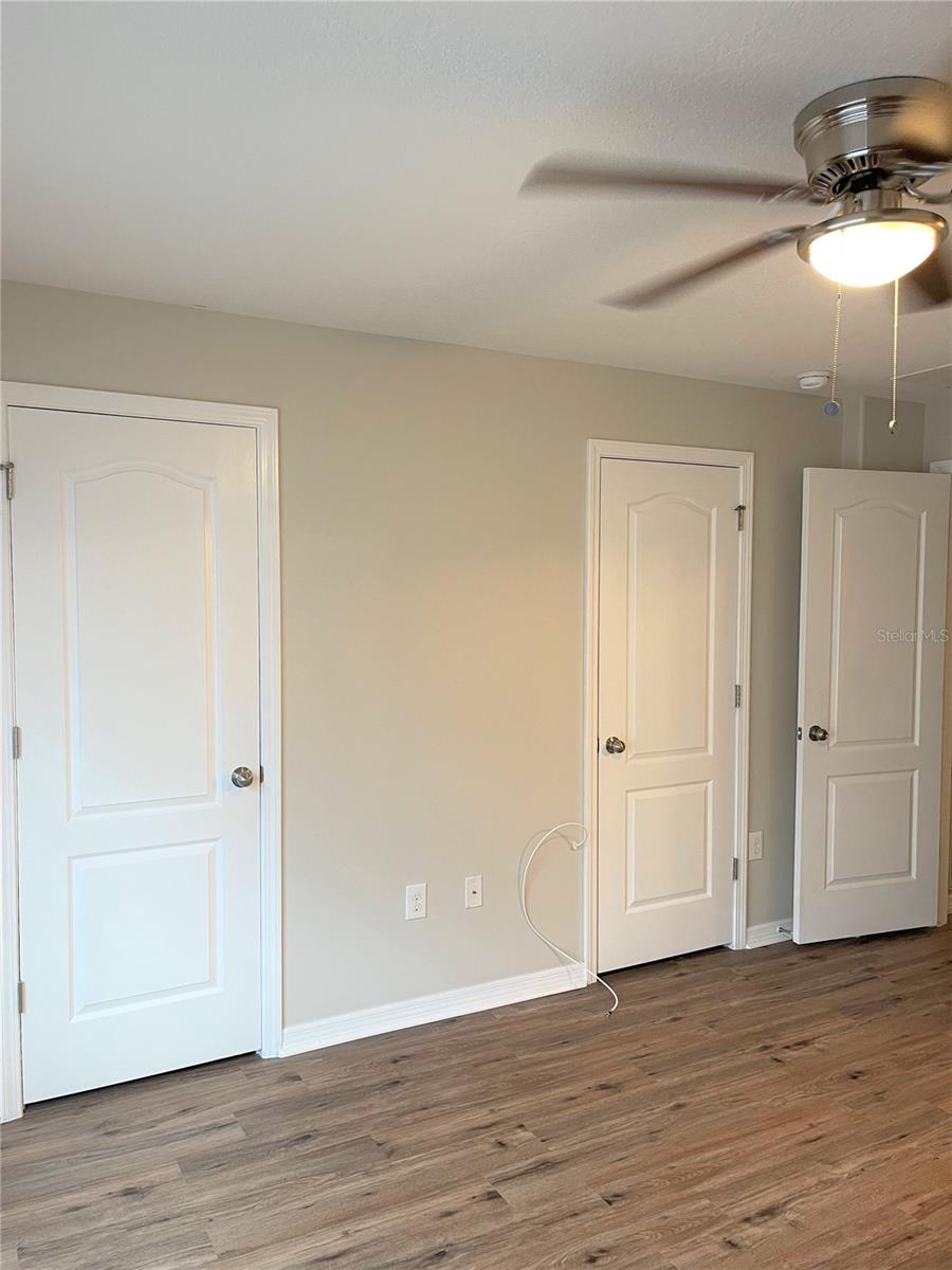AUTUMNWOOD GROVE - Residential Lease