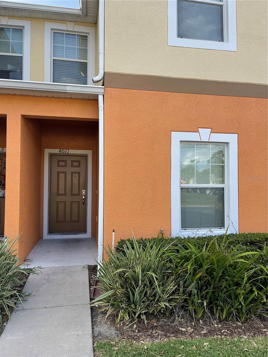 AUTUMNWOOD GROVE - Residential Lease