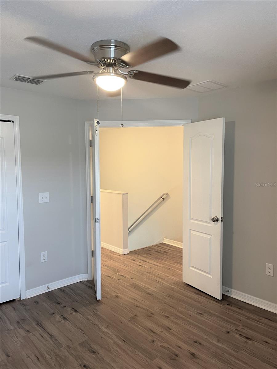 AUTUMNWOOD GROVE - Residential Lease