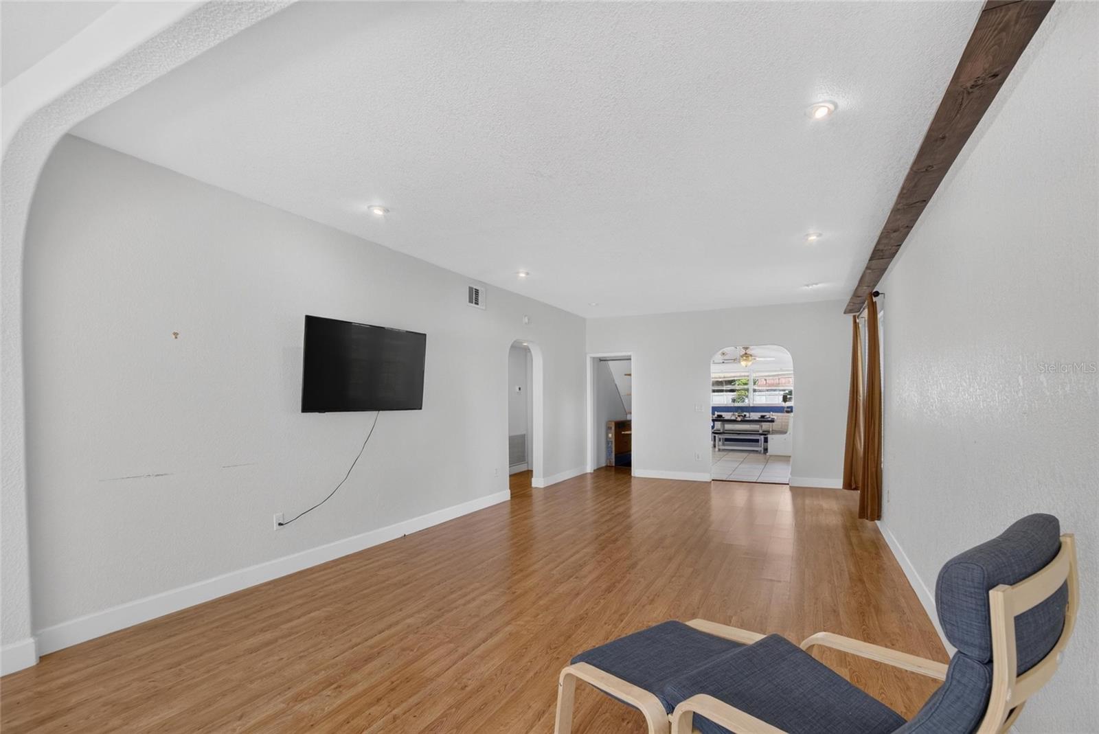 ACREAGE - Residential
