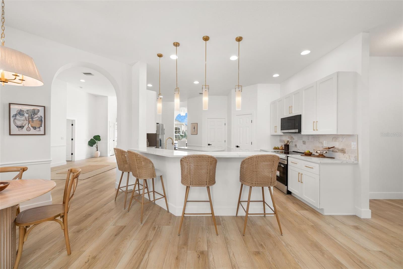 VILLAGES/PINE TREE D E & G - Residential