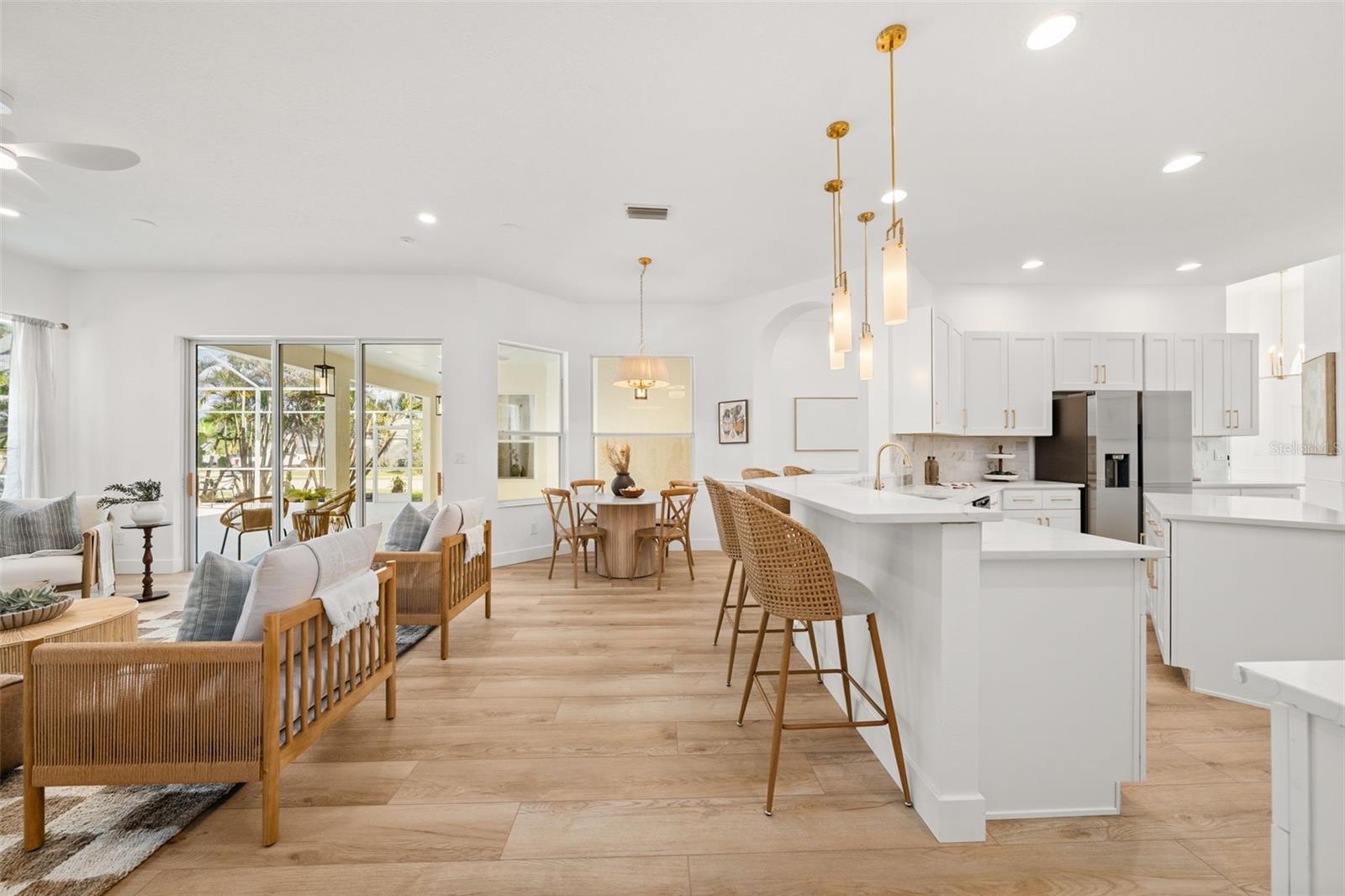 VILLAGES/PINE TREE D E & G - Residential