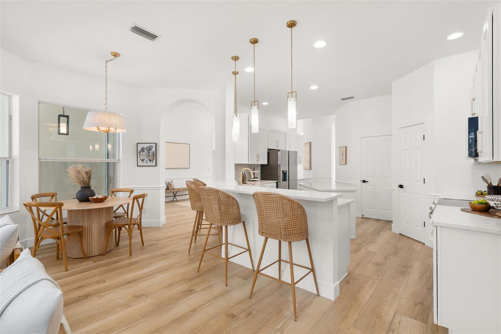 VILLAGES/PINE TREE D E & G - Residential