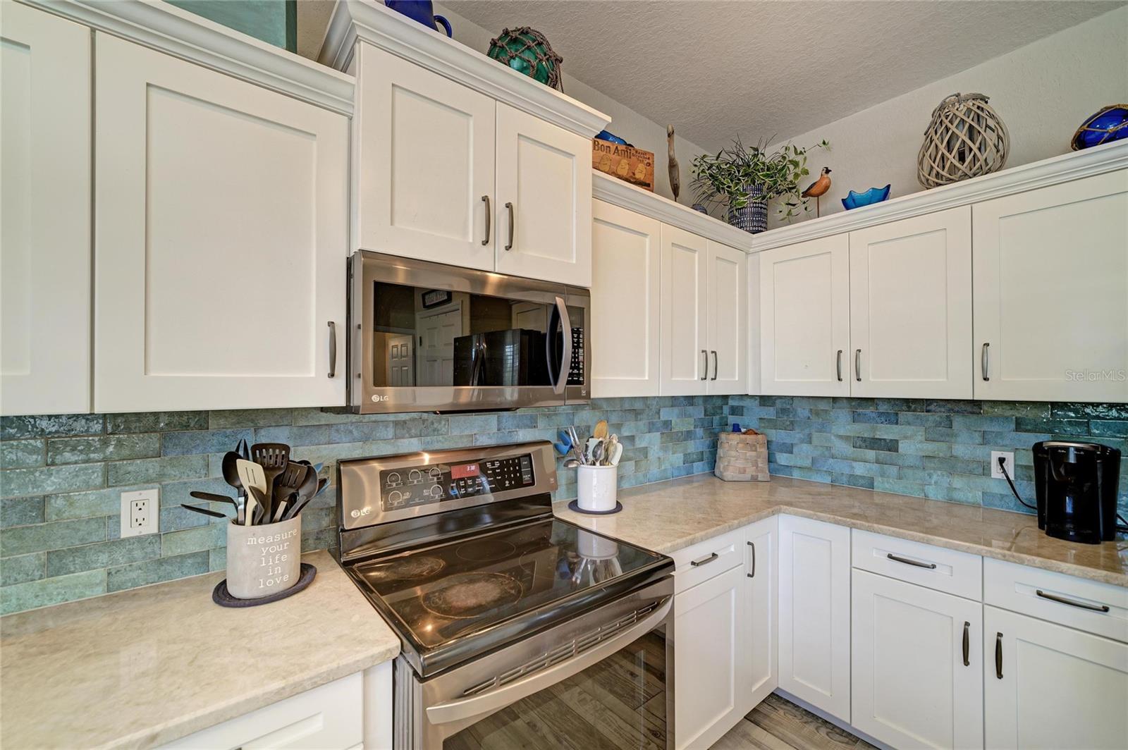 RIVERBAY TWNHMS PH TWO - Residential