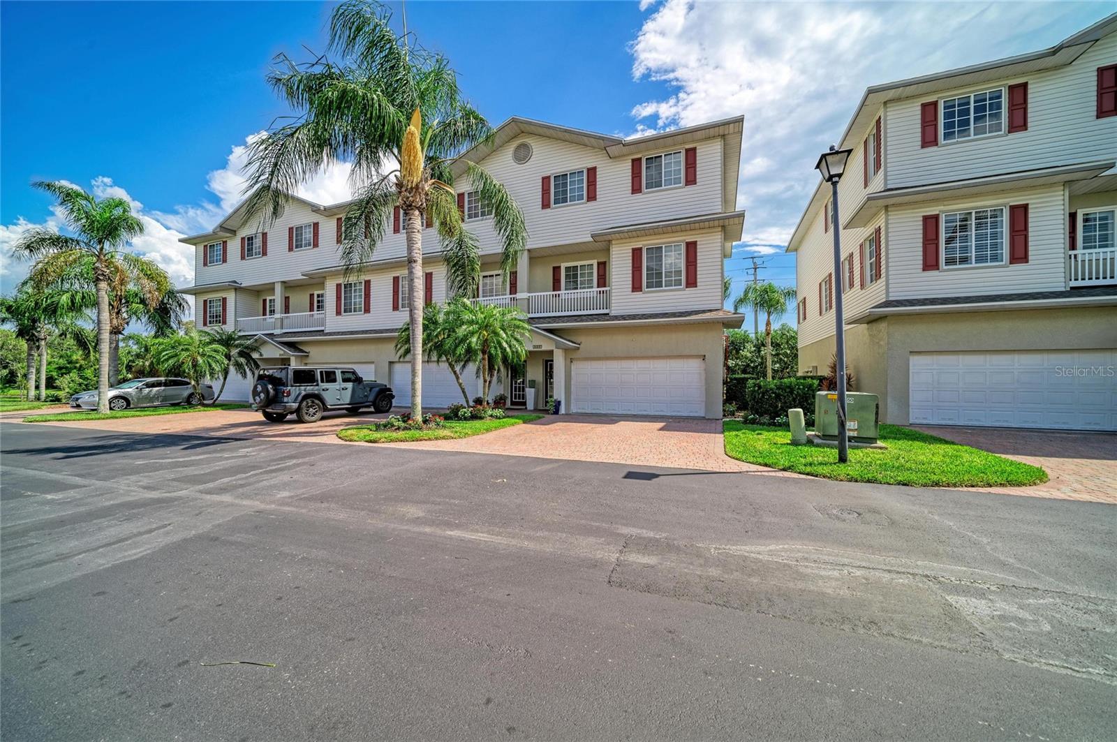 RIVERBAY TWNHMS PH TWO - Residential