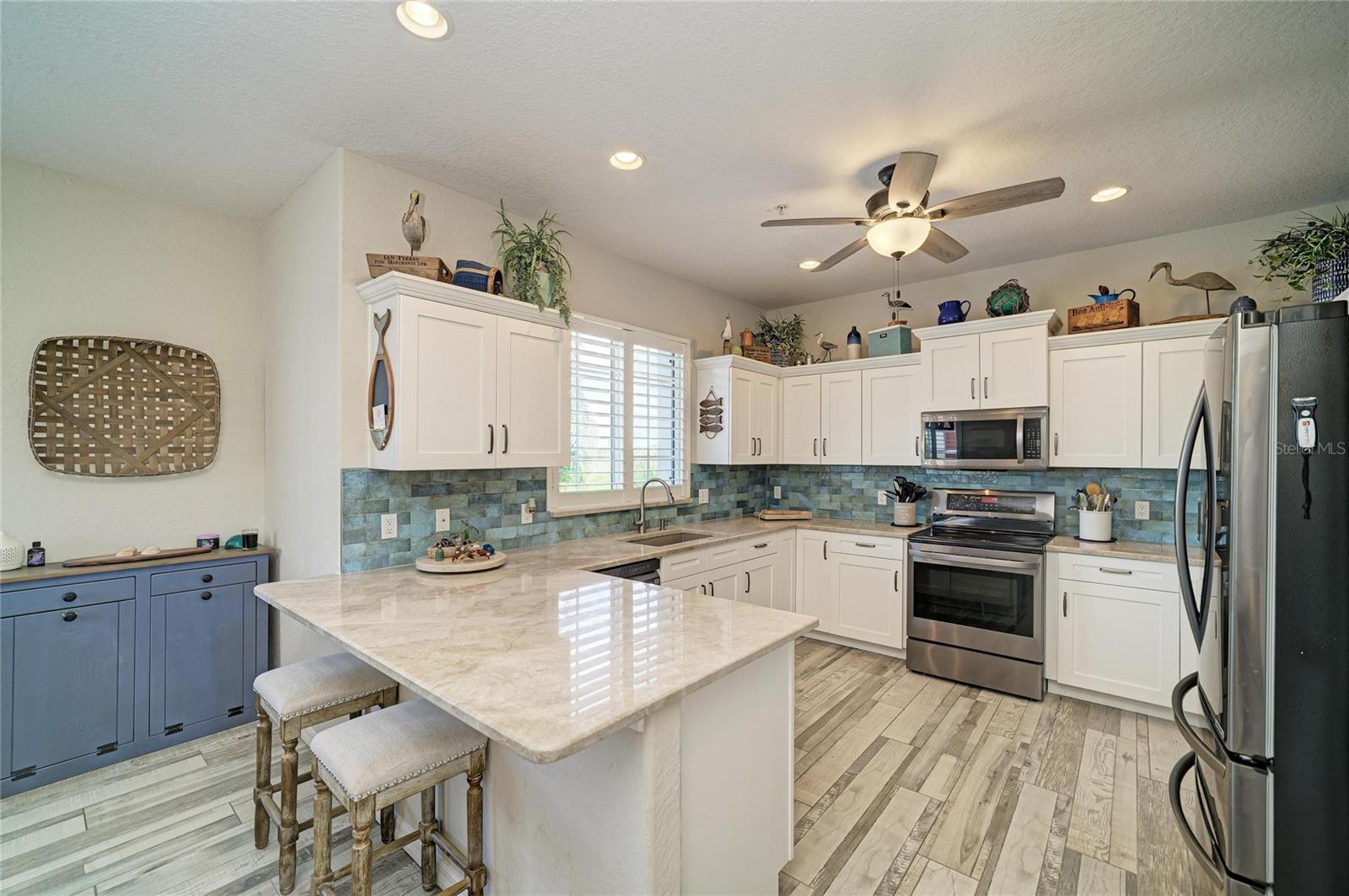 RIVERBAY TWNHMS PH TWO - Residential
