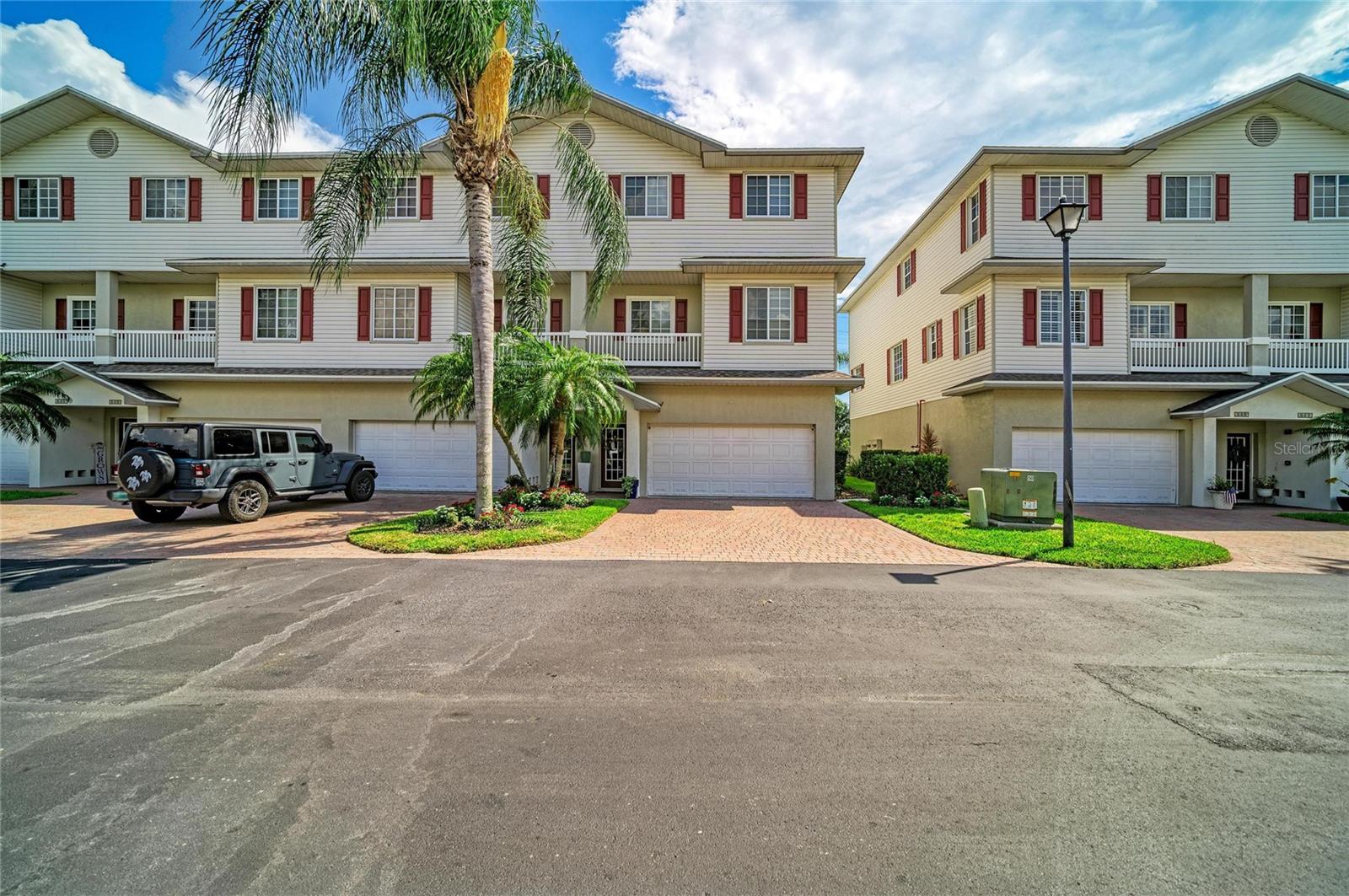 RIVERBAY TWNHMS PH TWO - Residential