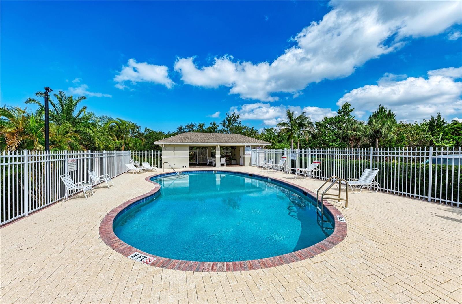 RIVERBAY TWNHMS PH TWO - Residential