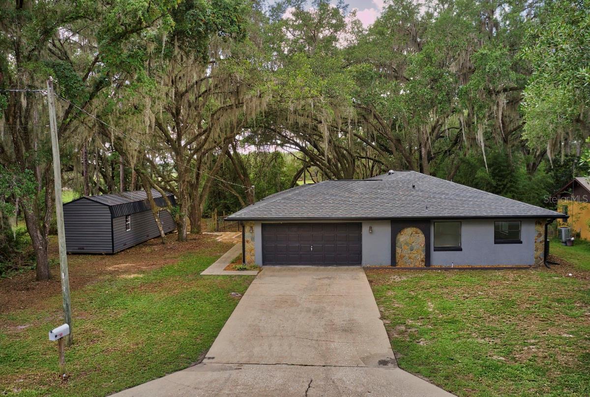 RAINBOW LAKES ESTATE - Residential