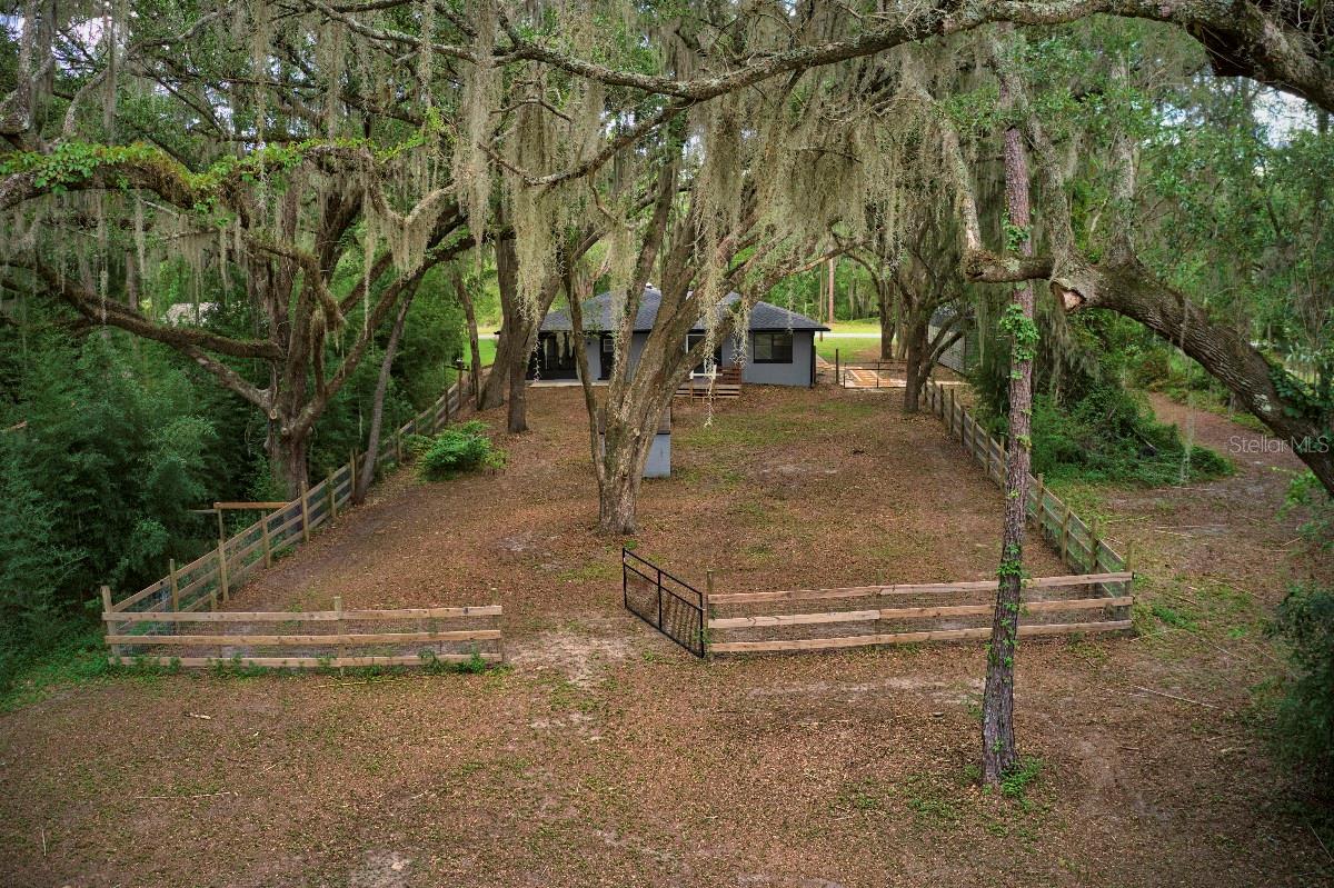 RAINBOW LAKES ESTATE - Residential