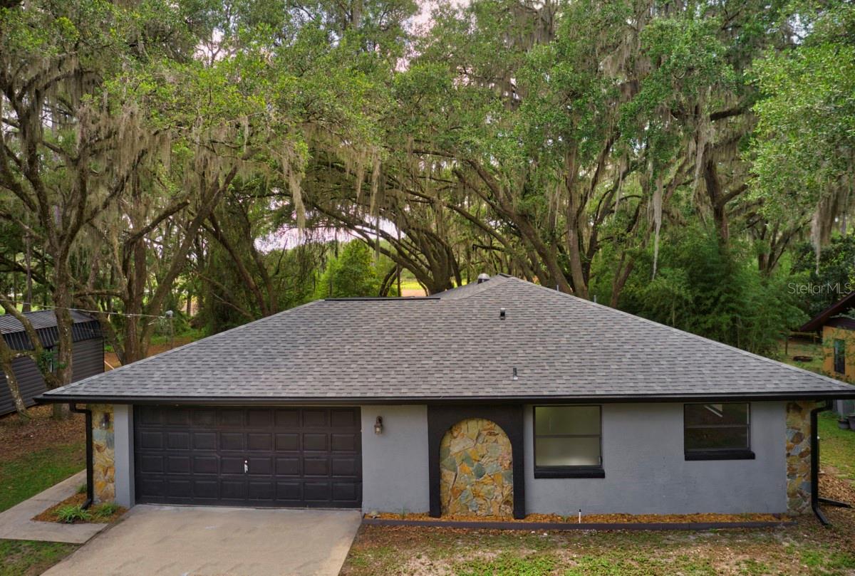 RAINBOW LAKES ESTATE - Residential