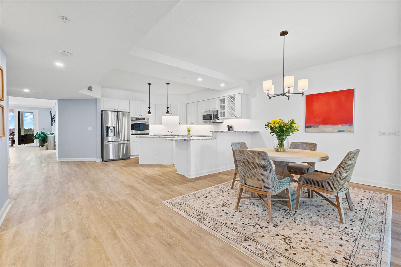 DOLPHIN BAY - Residential