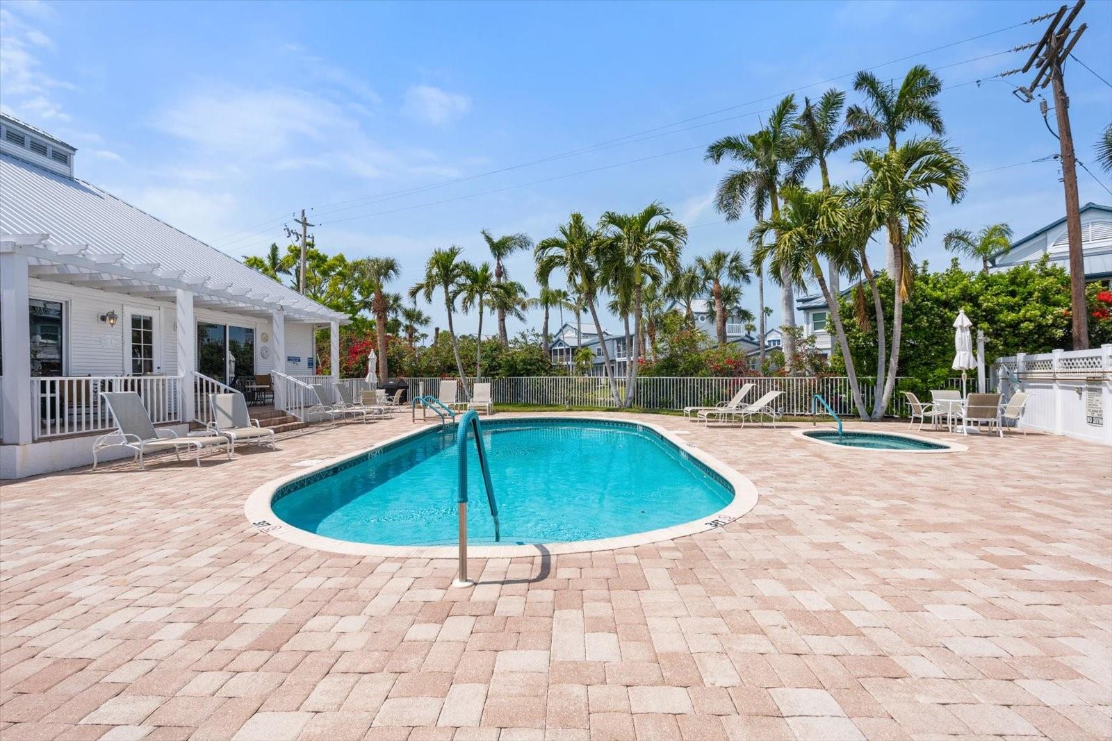 DOLPHIN BAY - Residential