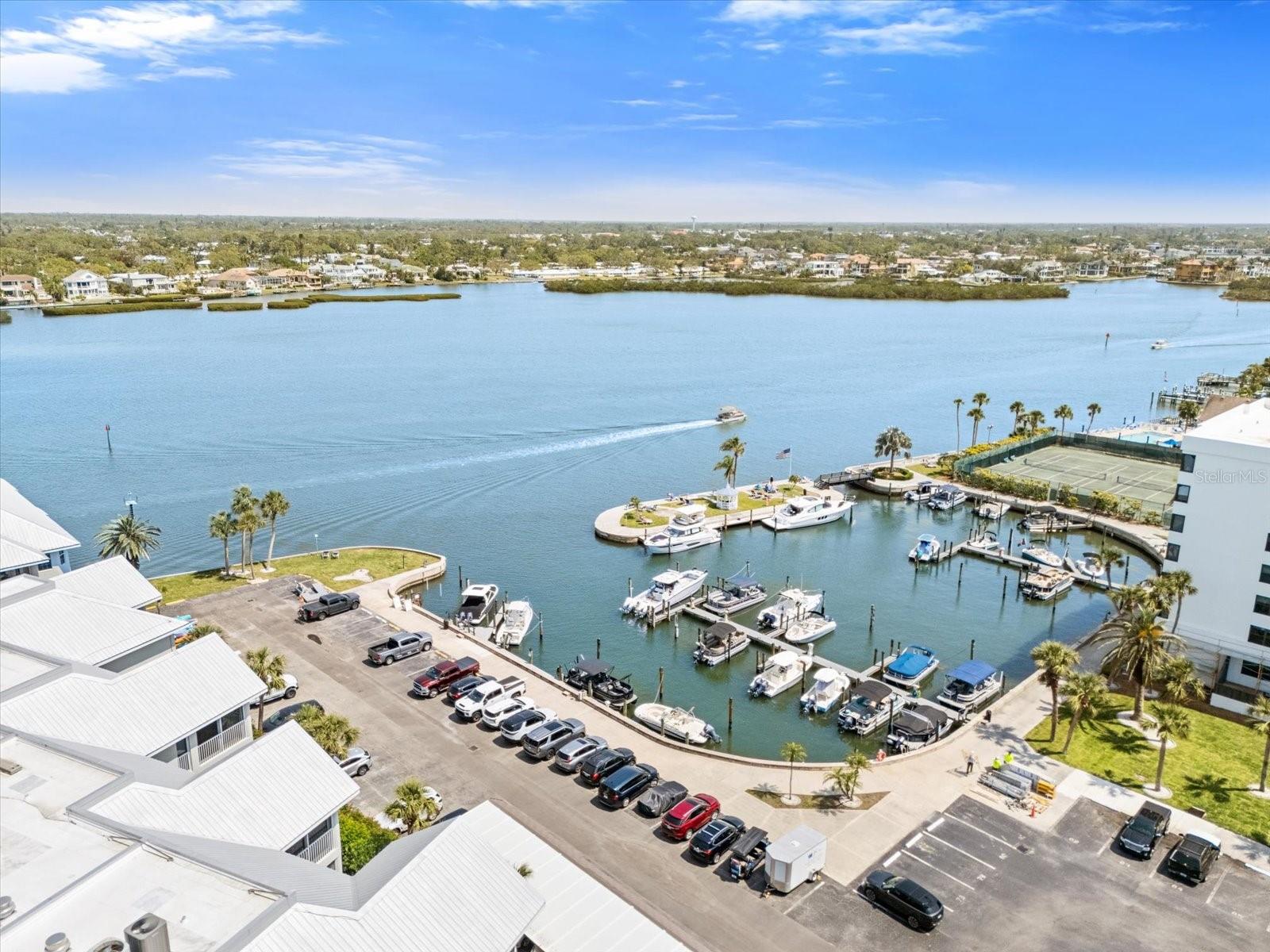 DOLPHIN BAY - Residential